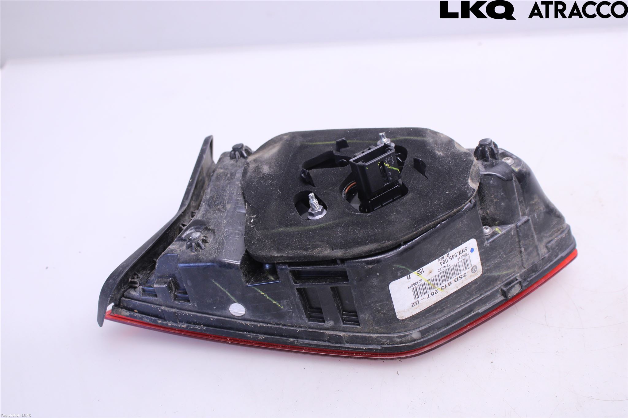 Volkswagen VW TIGUAN 16-24 Bakljus Lucka Hö