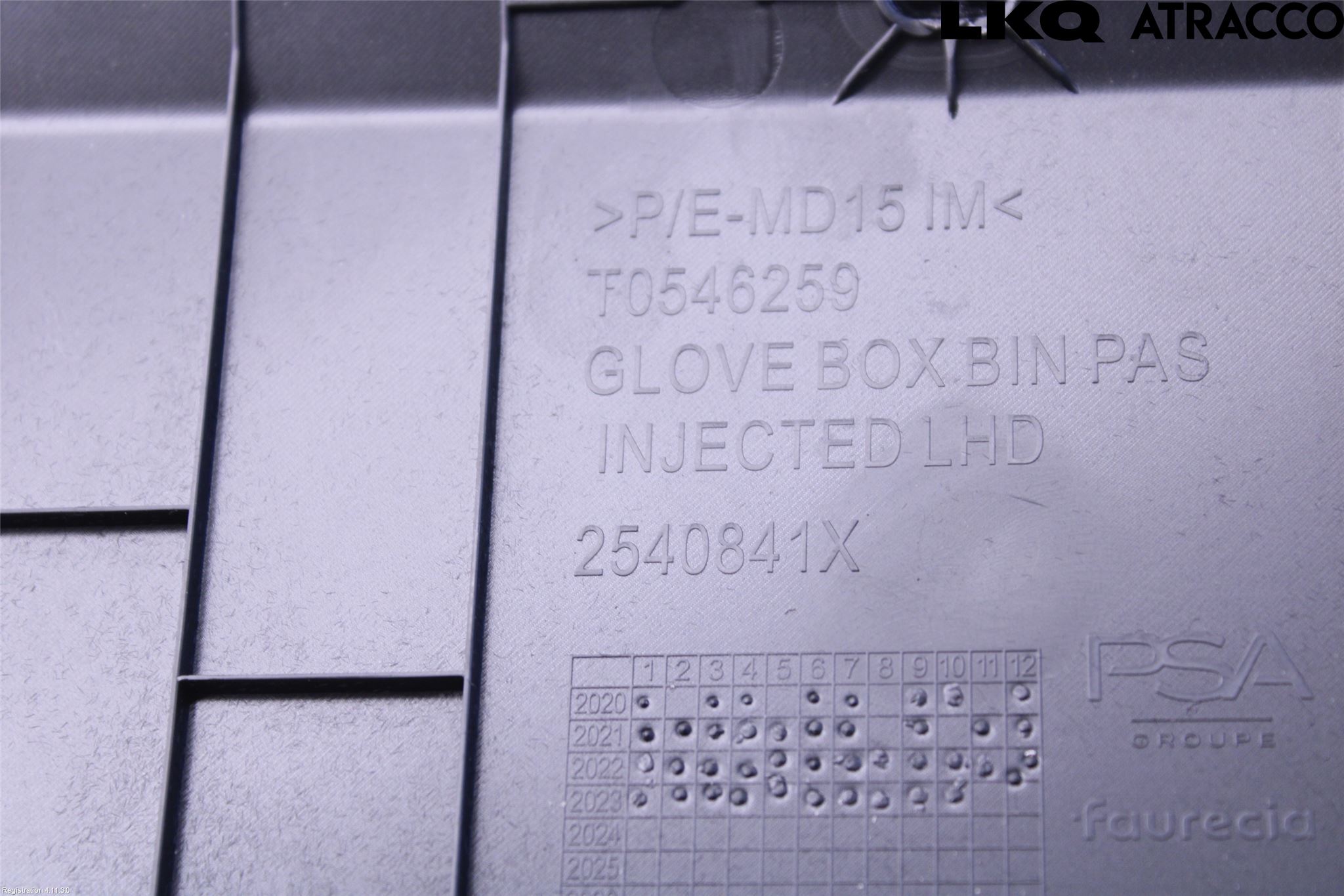 Peugeot 408 22- Handskfack