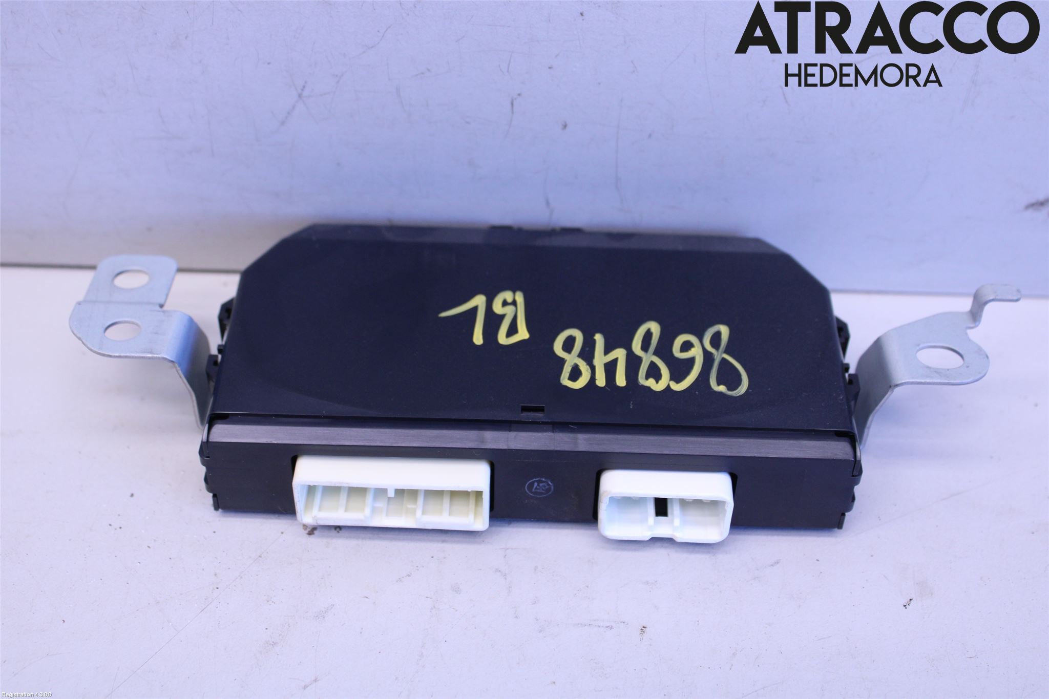 Toyota RAV4 13-18 Styrenhet Baklucka