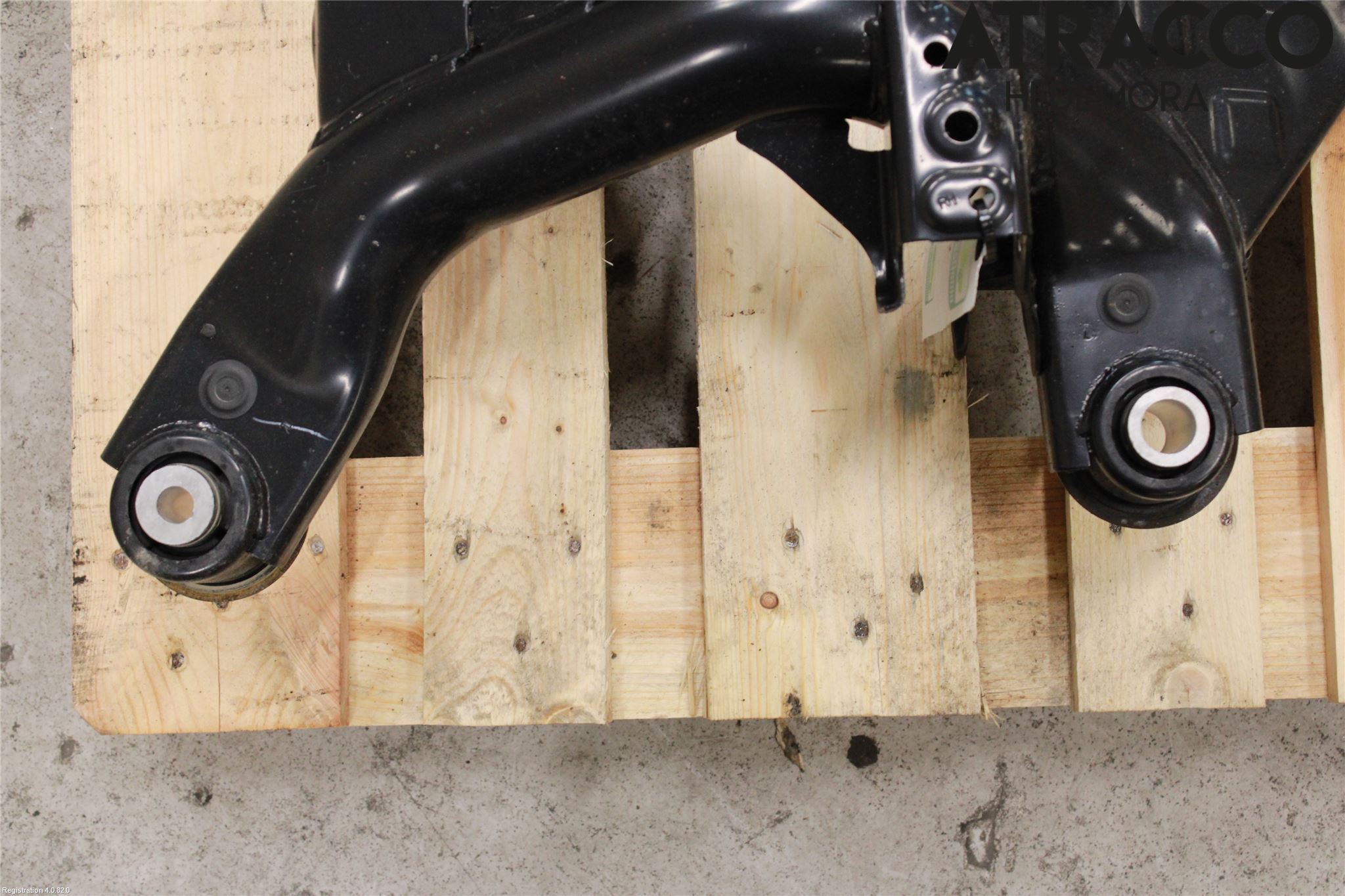 Toyota RAV4 19- Bakaxelbalk