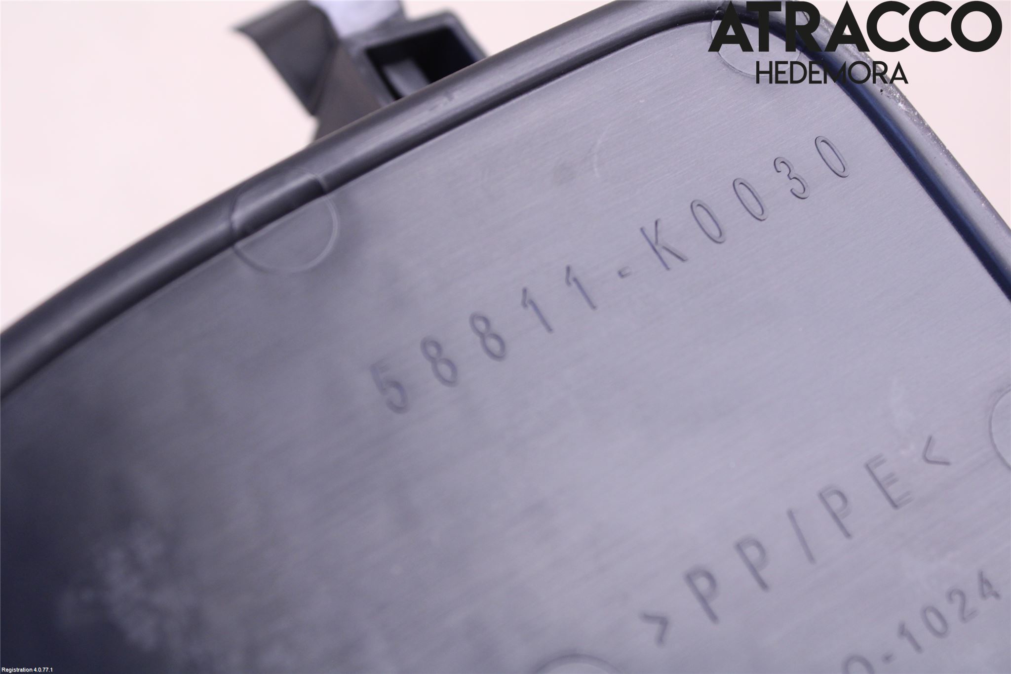 Toyota YARIS XP21 20- Instrumentkonsoll Mitt