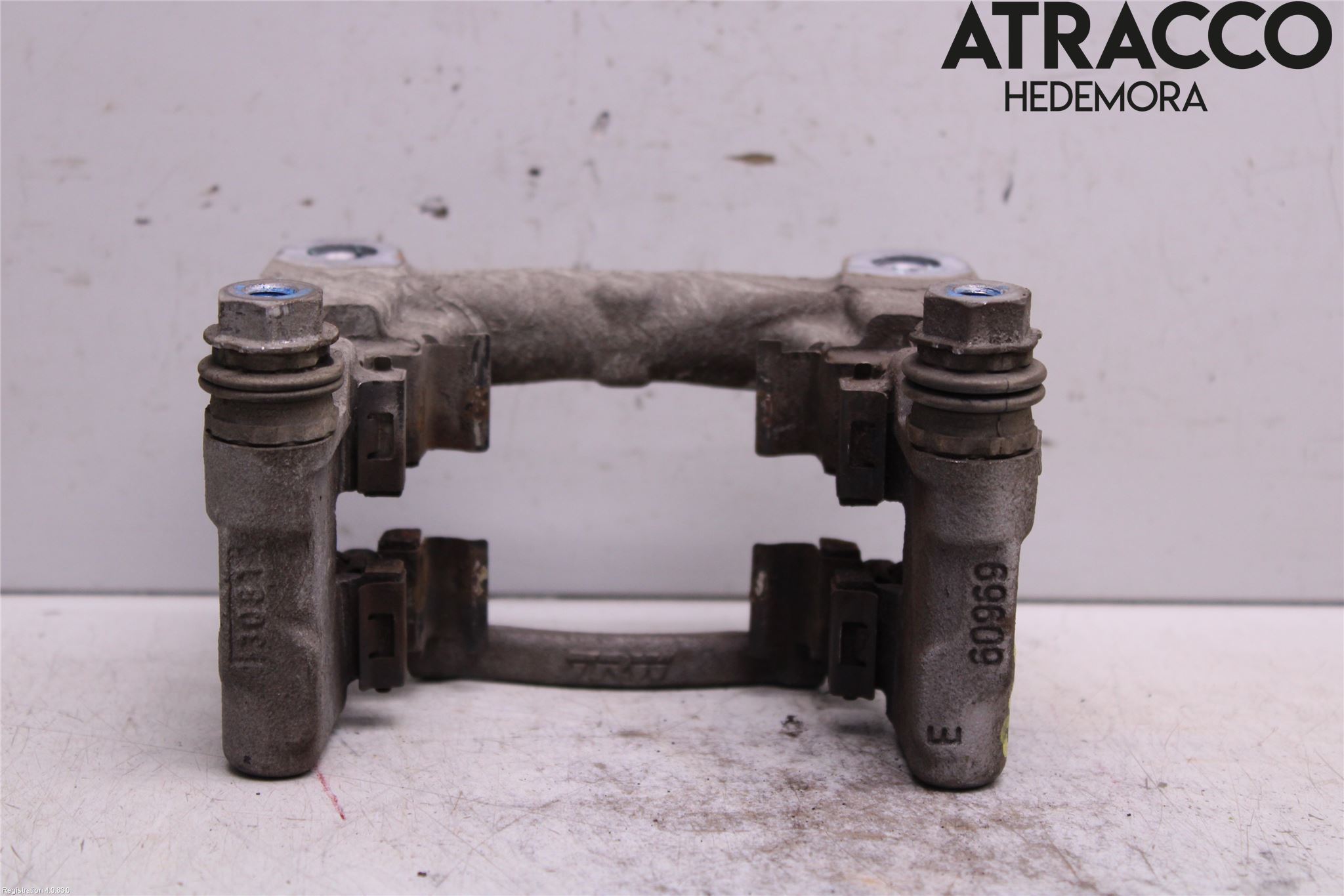 Peugeot 208/E-208 20- Bromsokshållare