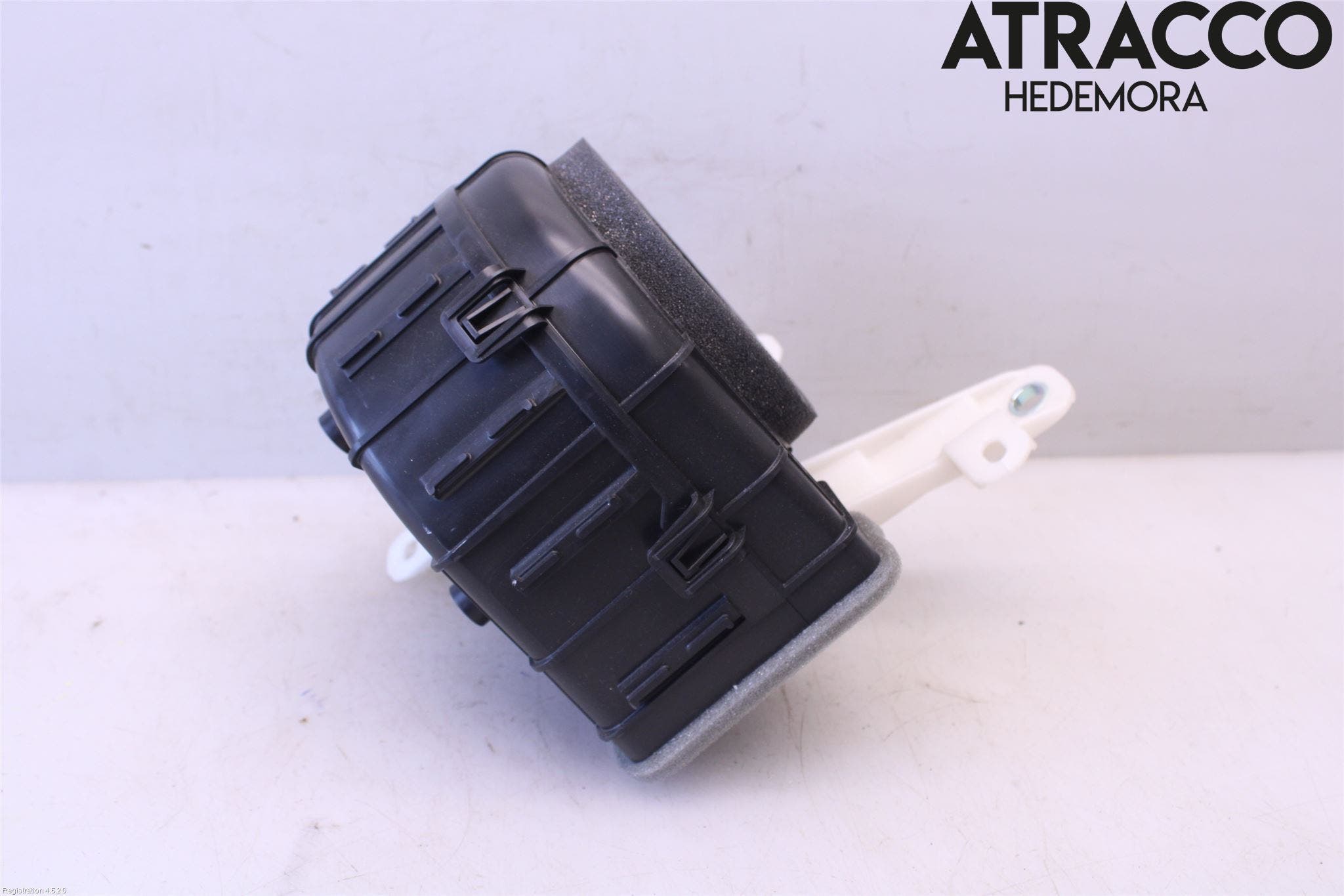 Toyota YARIS XP21 20- Kylfläkt El