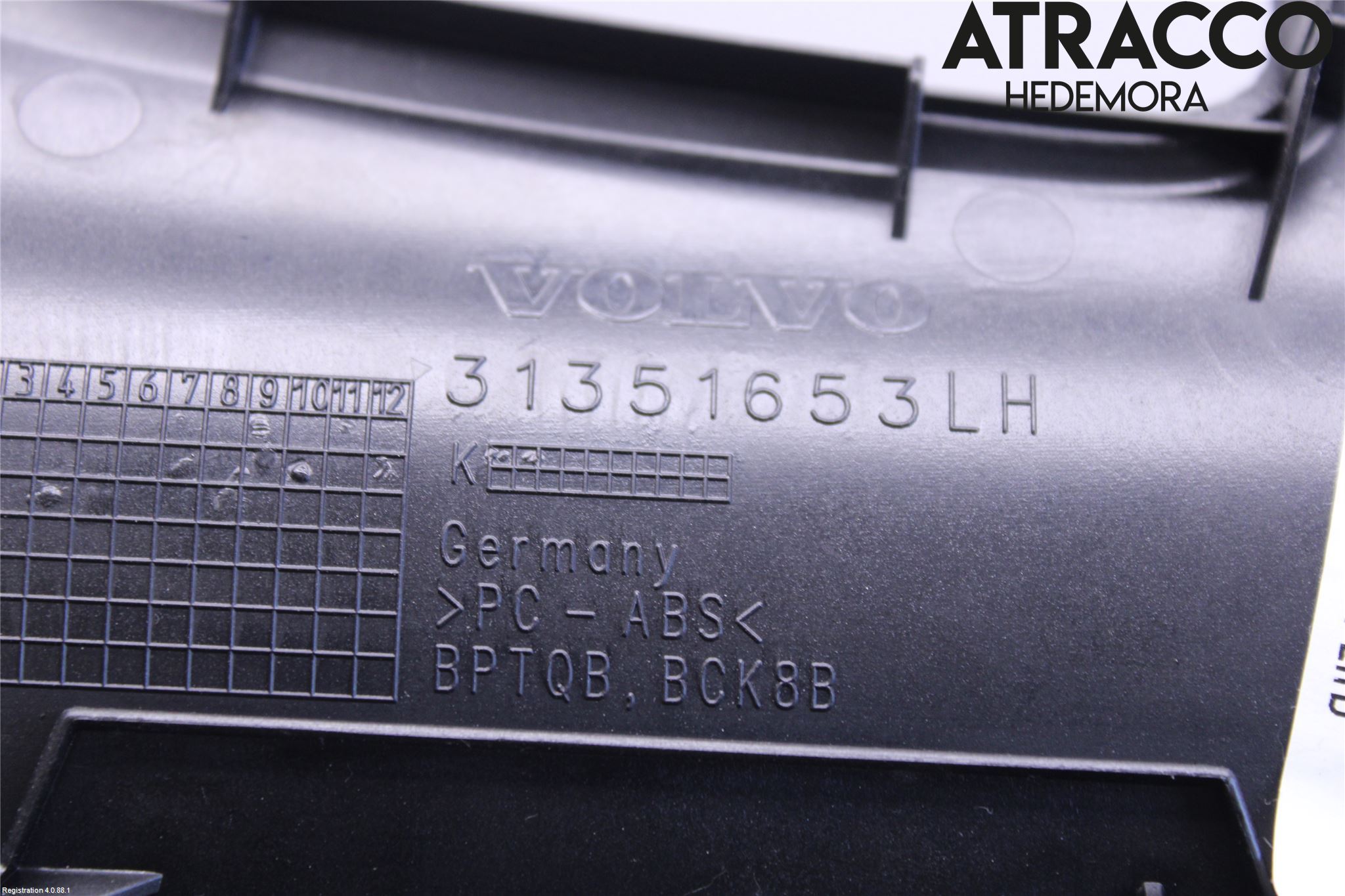 Volvo V60 14-18 Instrumentkonsoll Mitt