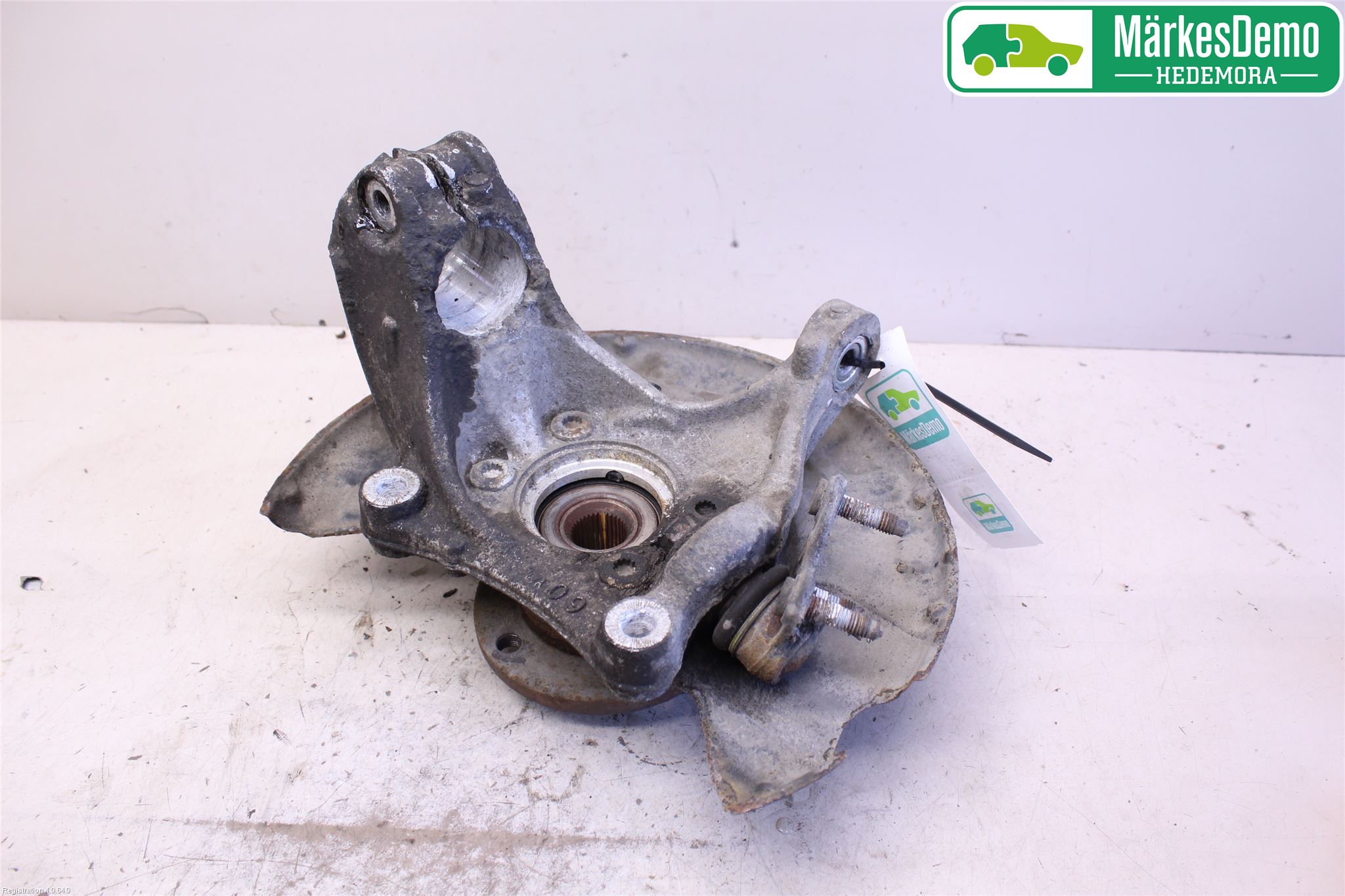 Volkswagen VW PASSAT 05-11 Styrspindel Lagerhus Hö