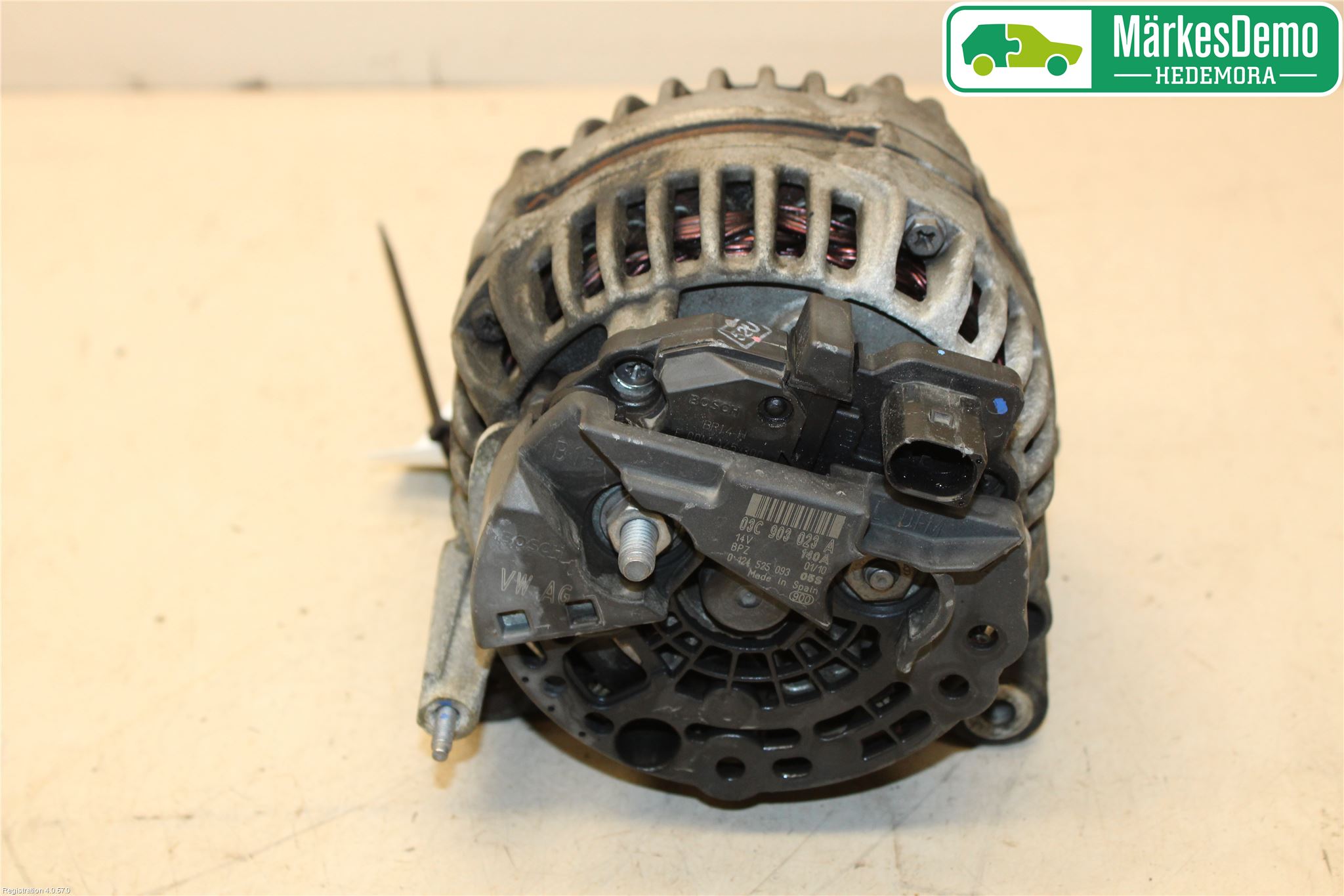 Volkswagen VW GOLF VI 09-13 Generator