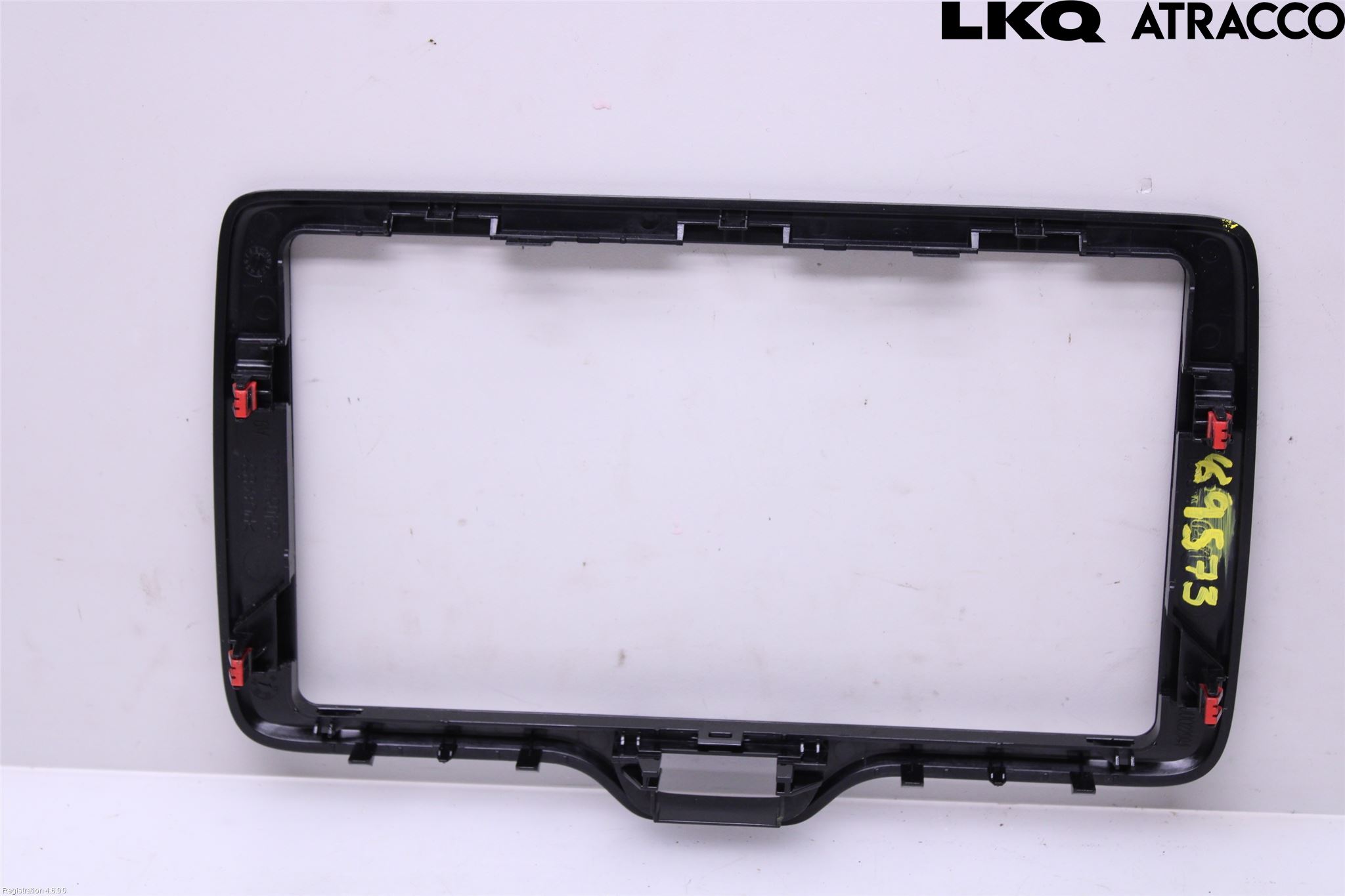 Toyota YARIS CROSS XP21 21- Instrument-Radio Sarg