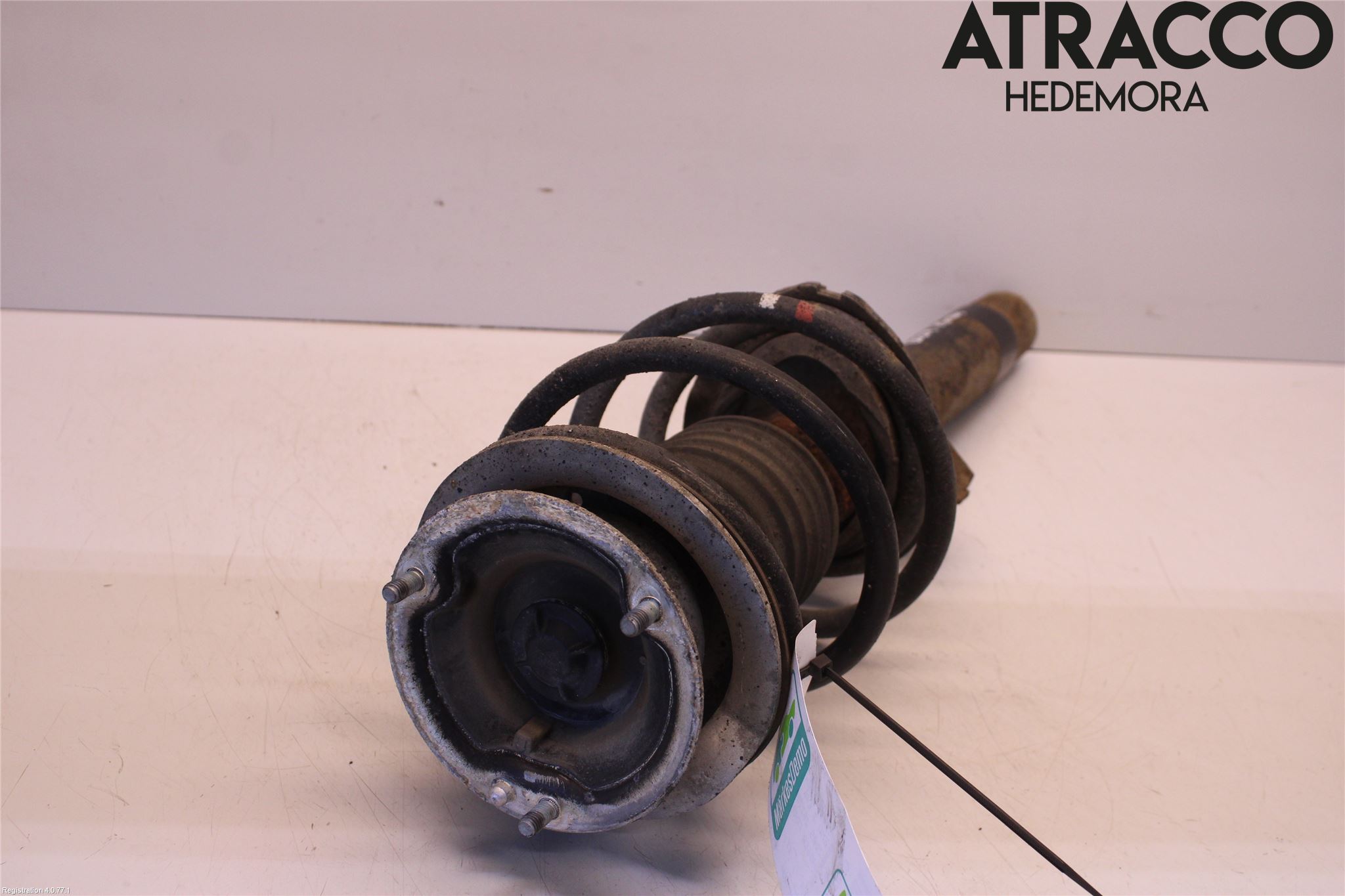 BMW 3 E46      98-05 Fjäderben Fram Höger