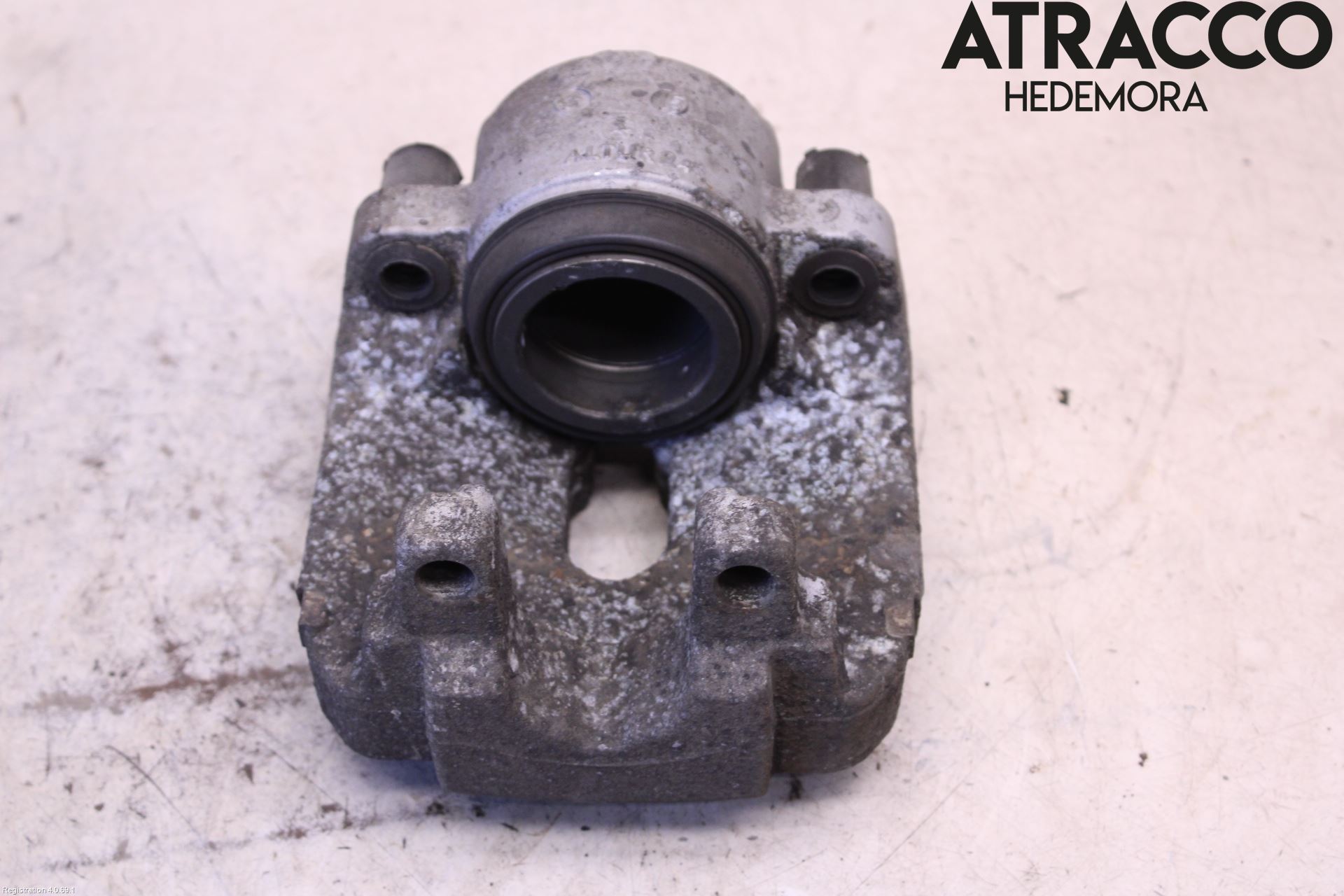 BMW 5 F10/F11/F18 09-17 Bromsok Fram Höger