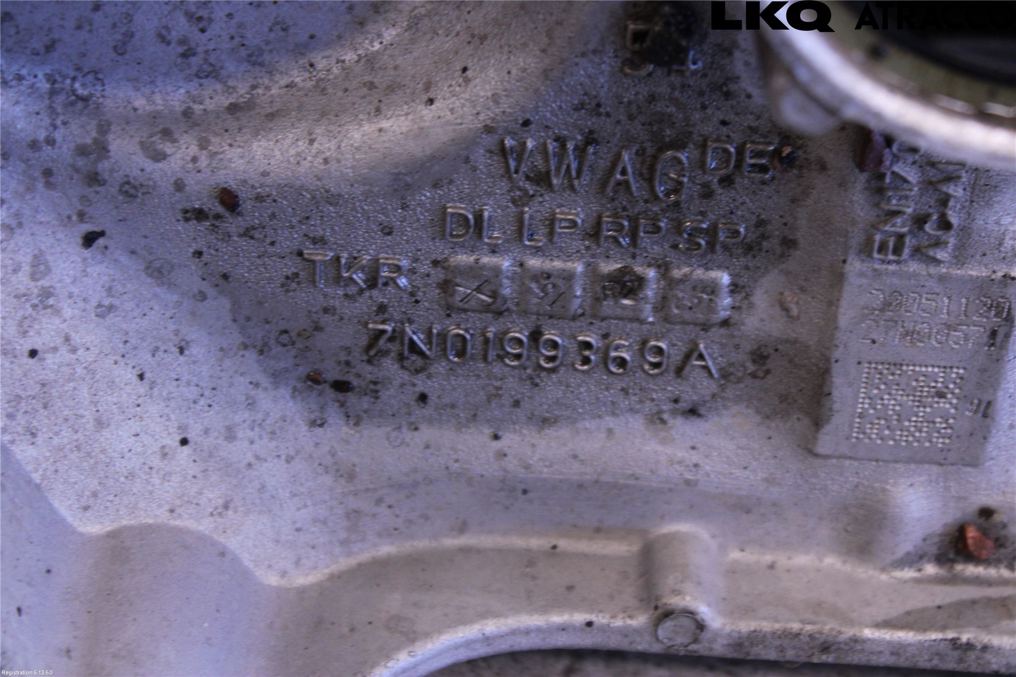 Volkswagen VW PASSAT 11-14 Framvagnsbalk