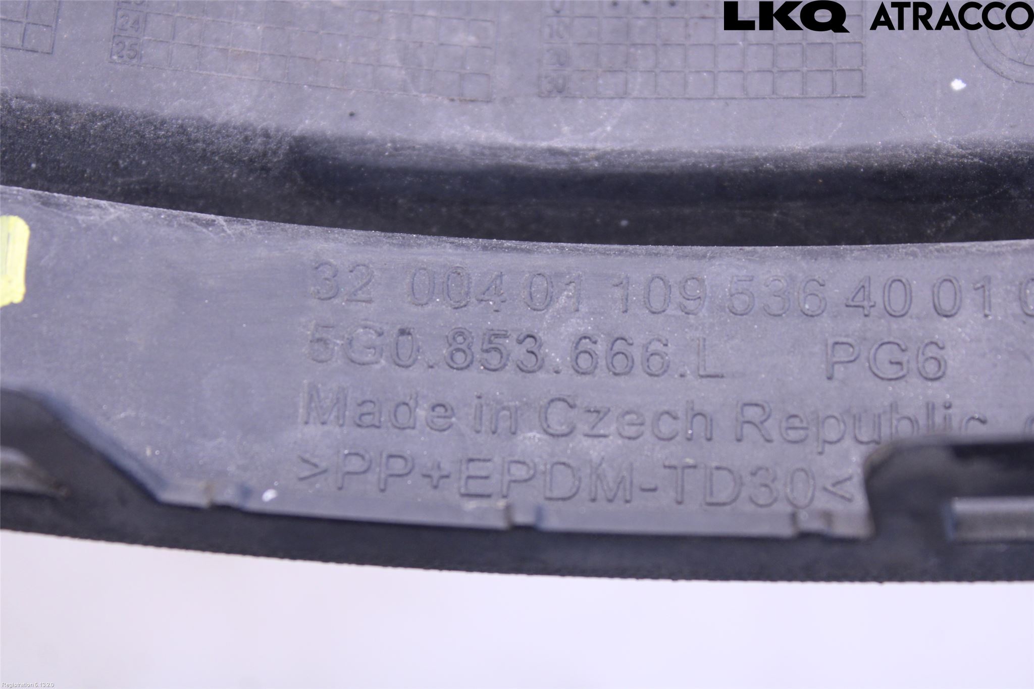 Volkswagen VW GOLF / E-GOLF VII 13-20 Grilldel Höger