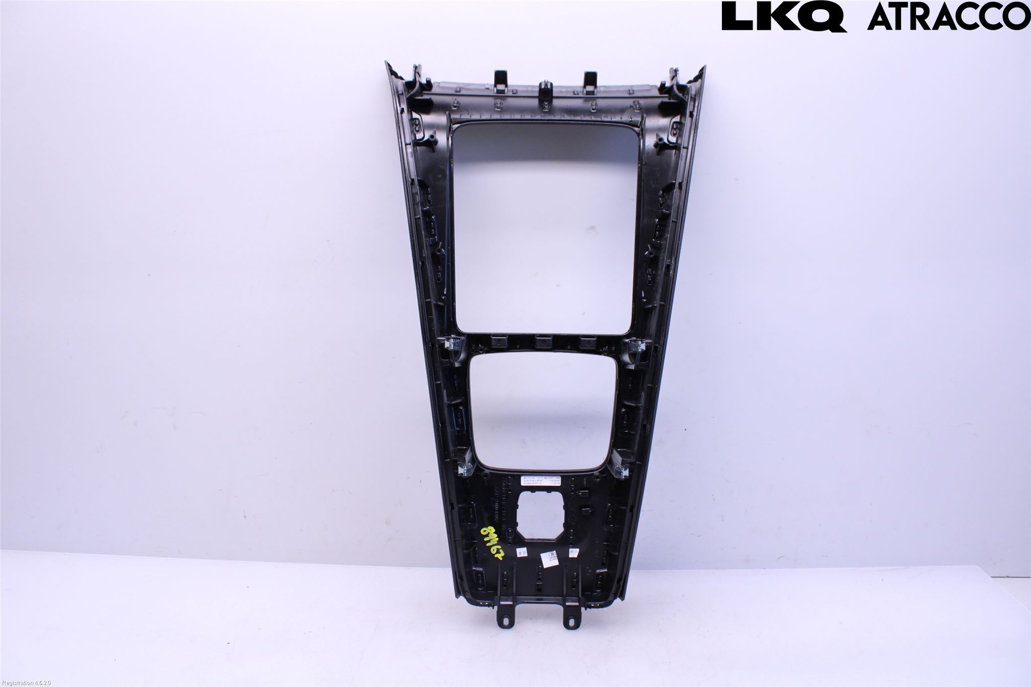Mercedes-Benz MB CLA-KLASS (C118/X118) 19- Instrumentkonsoll Mitt