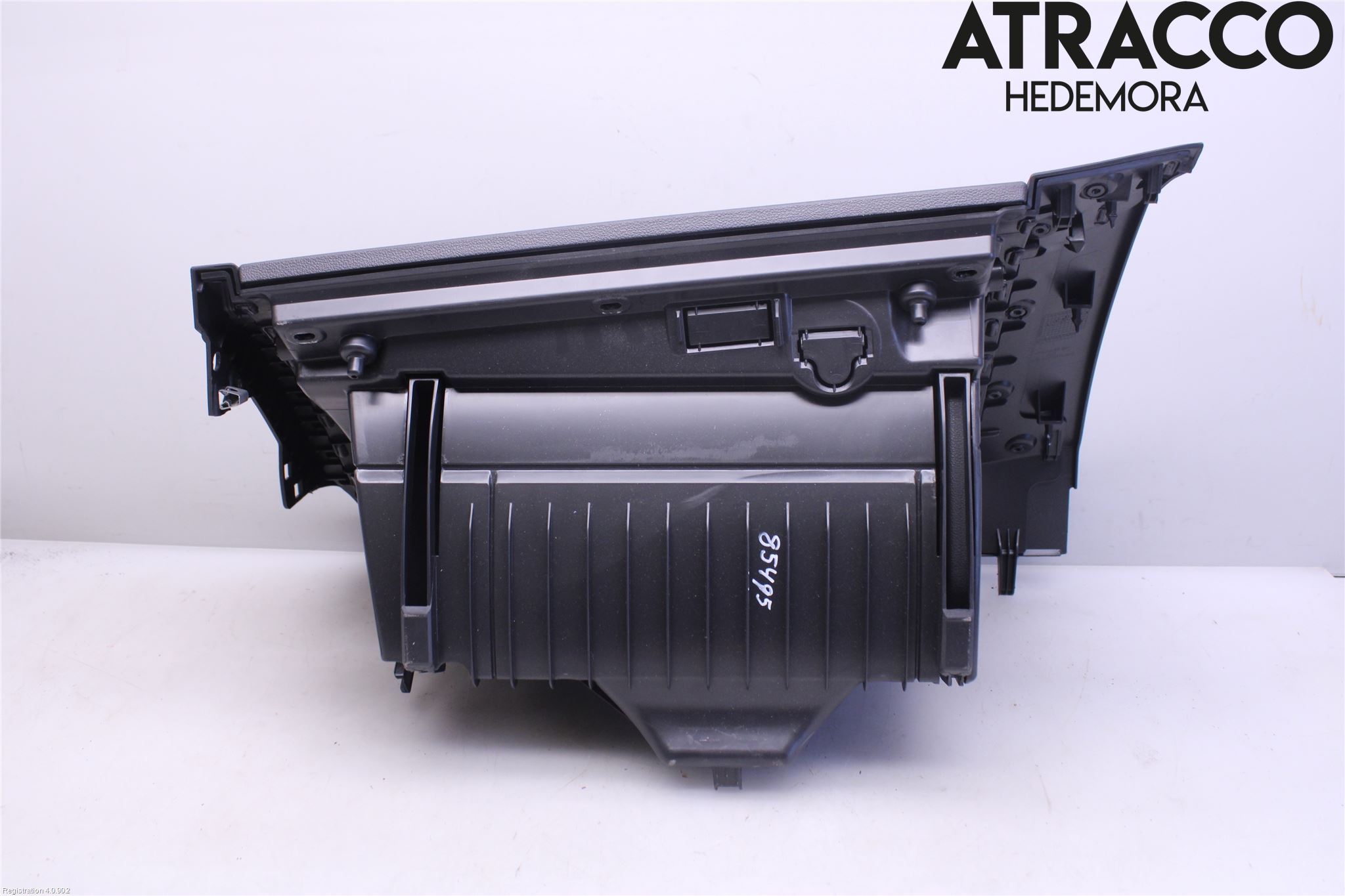 Volkswagen VW POLO VI 18->> Handskfack