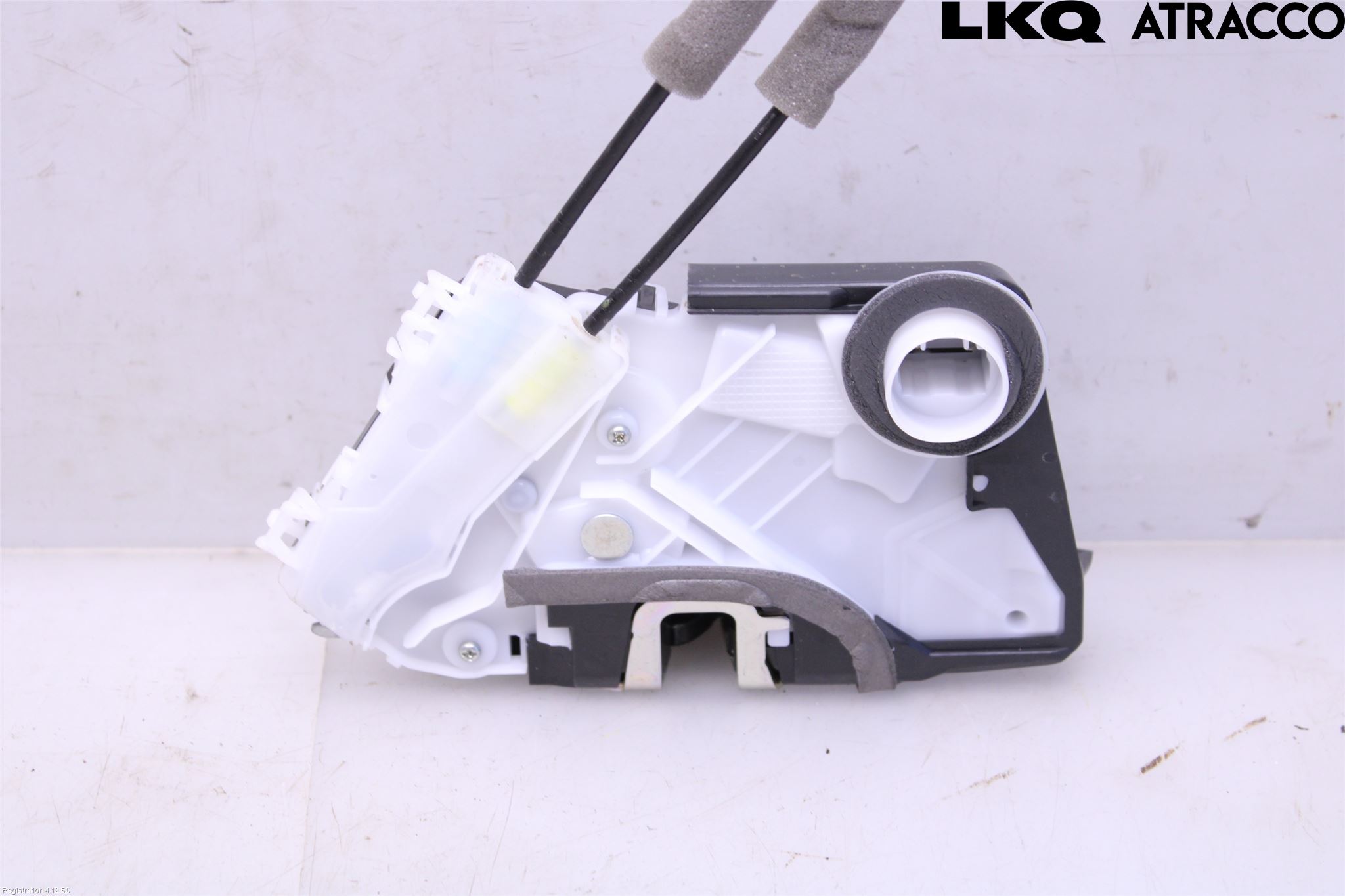 Toyota YARIS XP21 20- Låskista-Dörrlås