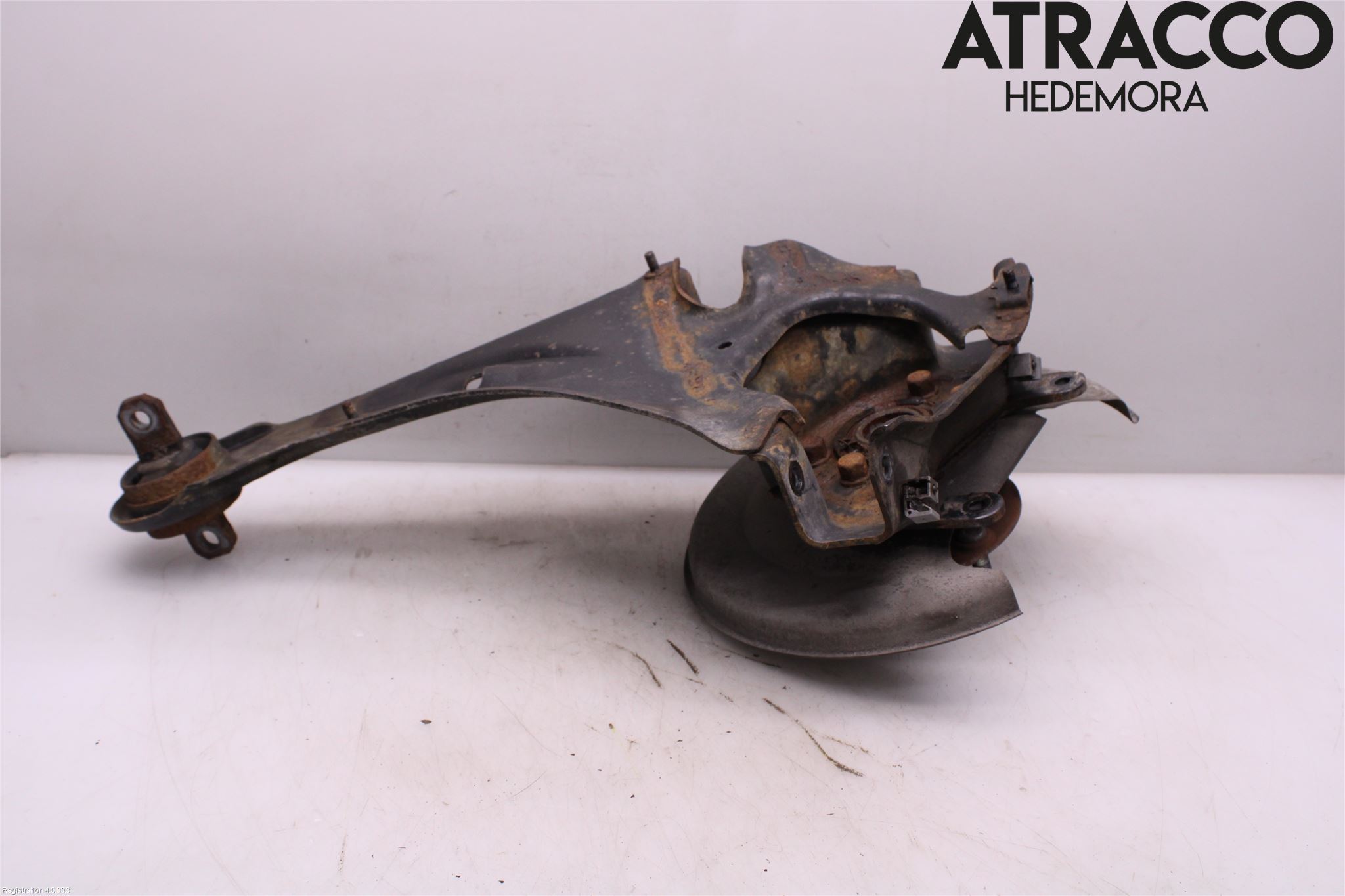 Mitsubishi OUTLANDER 13-21 Bärarm Bak Vänster