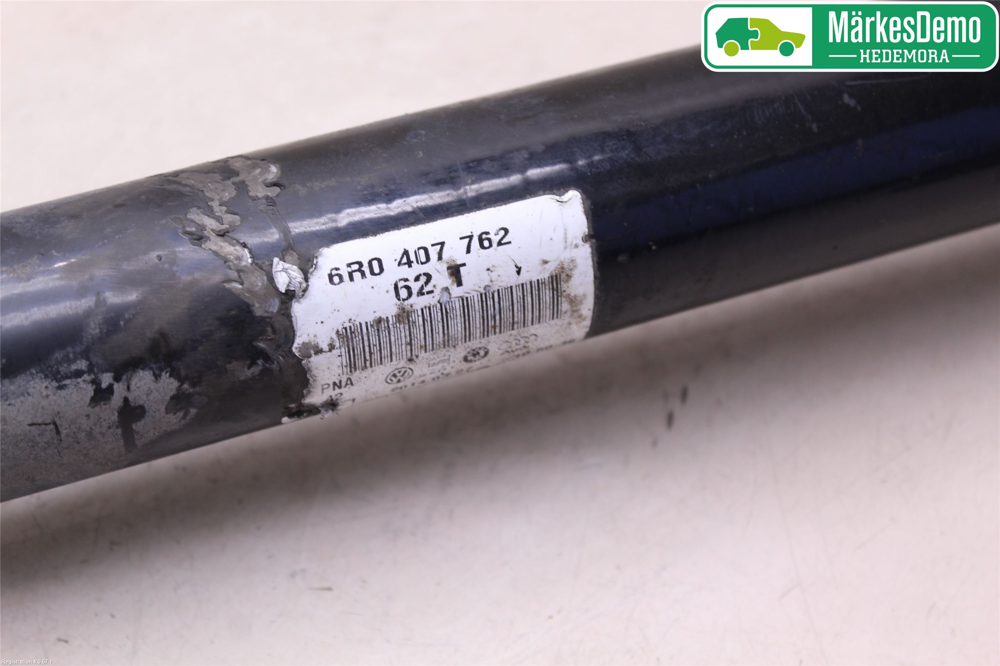 Volkswagen VW POLO 10-17 Drivaxel Fram Höger