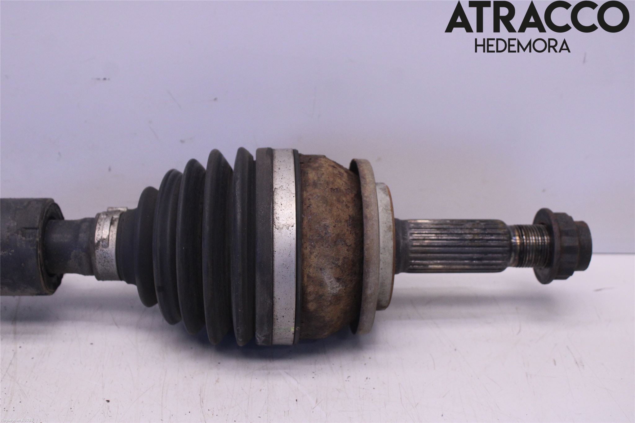 Toyota AURIS 13-19 Drivaxel Fram Vänster