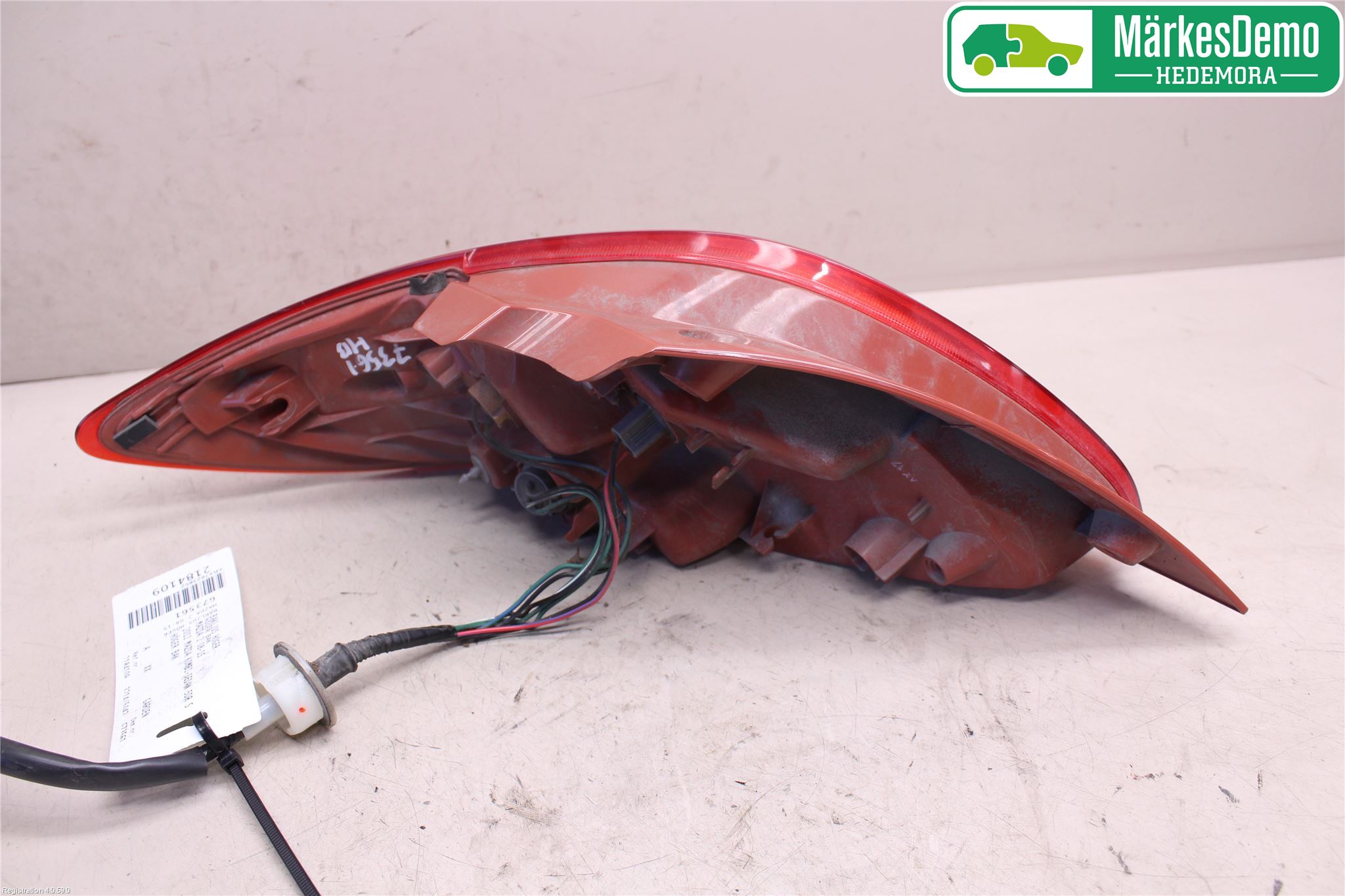 Mazda 2 (DE) 08-15 Bakljus Höger