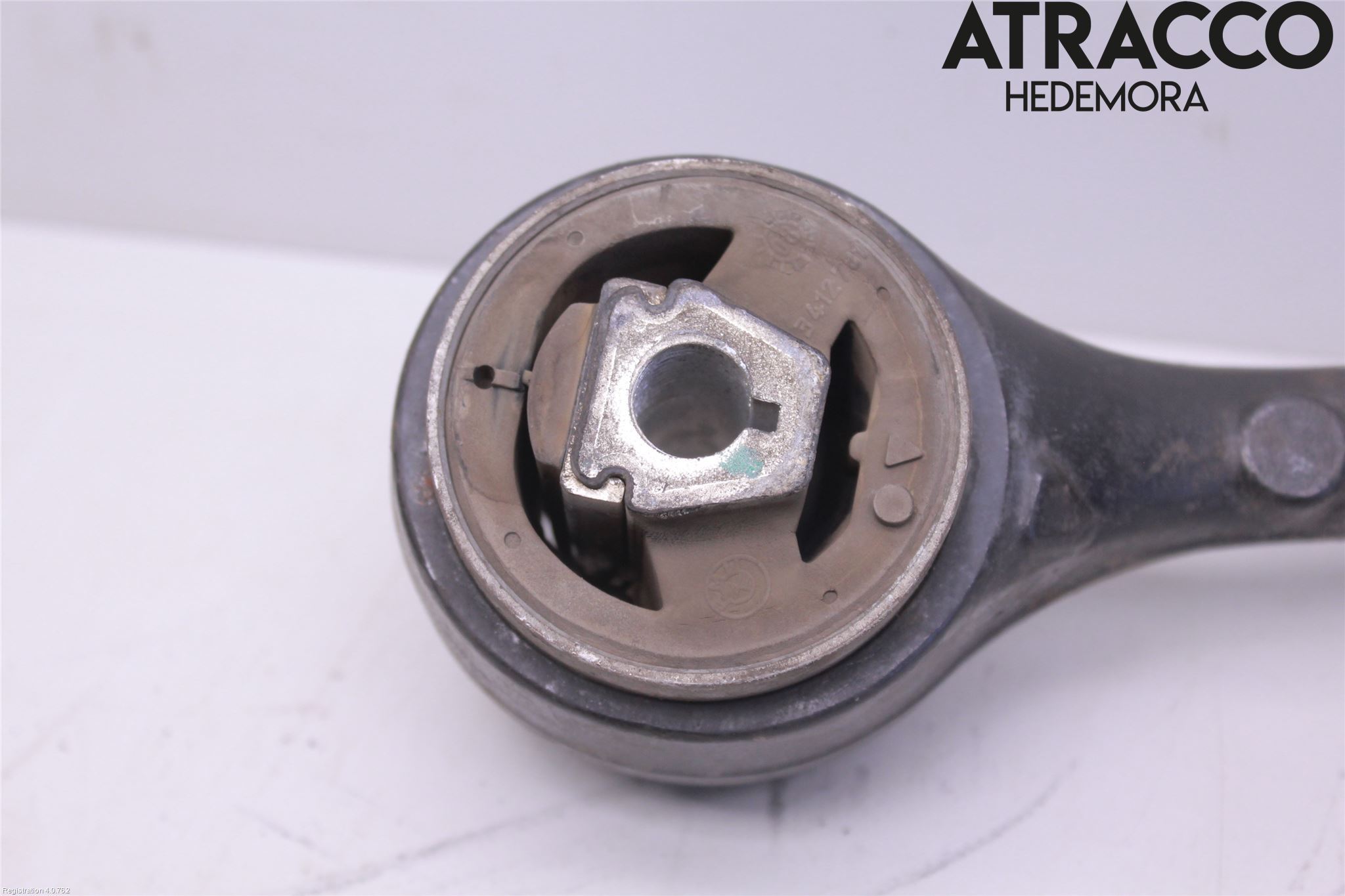 BMW X3 E83     03-10 Bärarm Fram Undre Hö