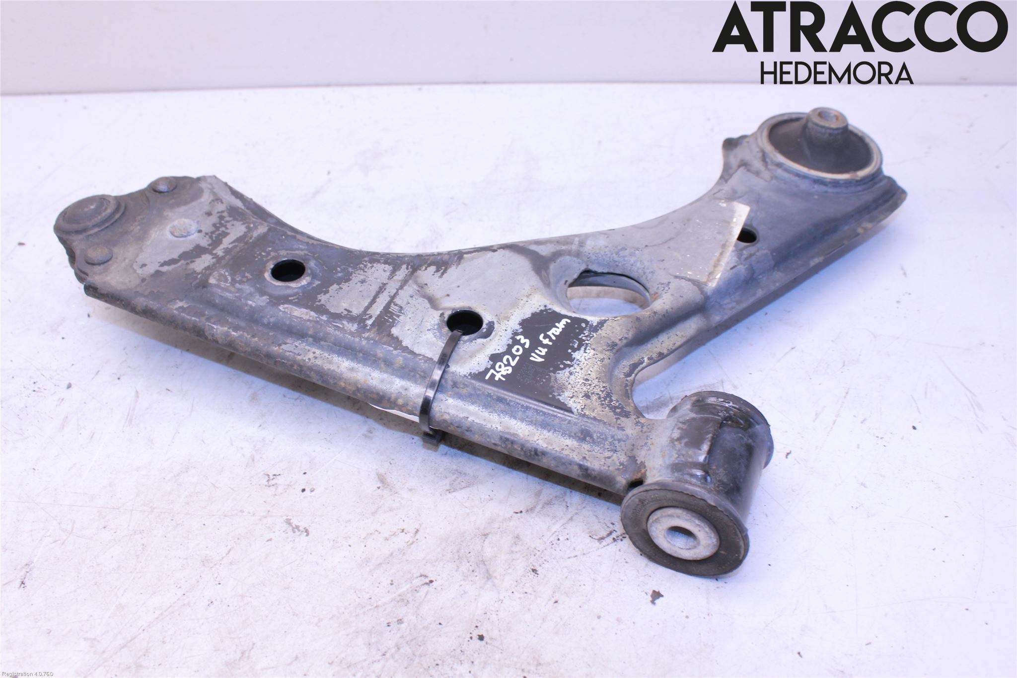 Opel CORSA E 15-19 Bärarm Fram Undre Vä