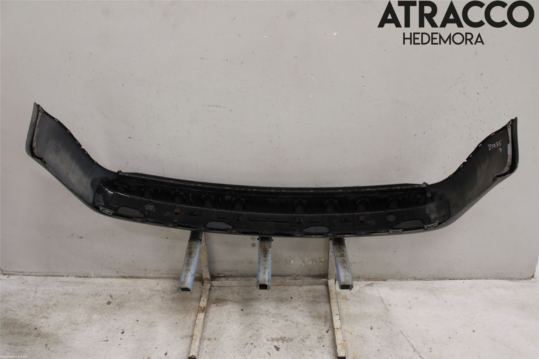 Volkswagen VW CADDY      04-10 Stötfångarbeklädnad Bak