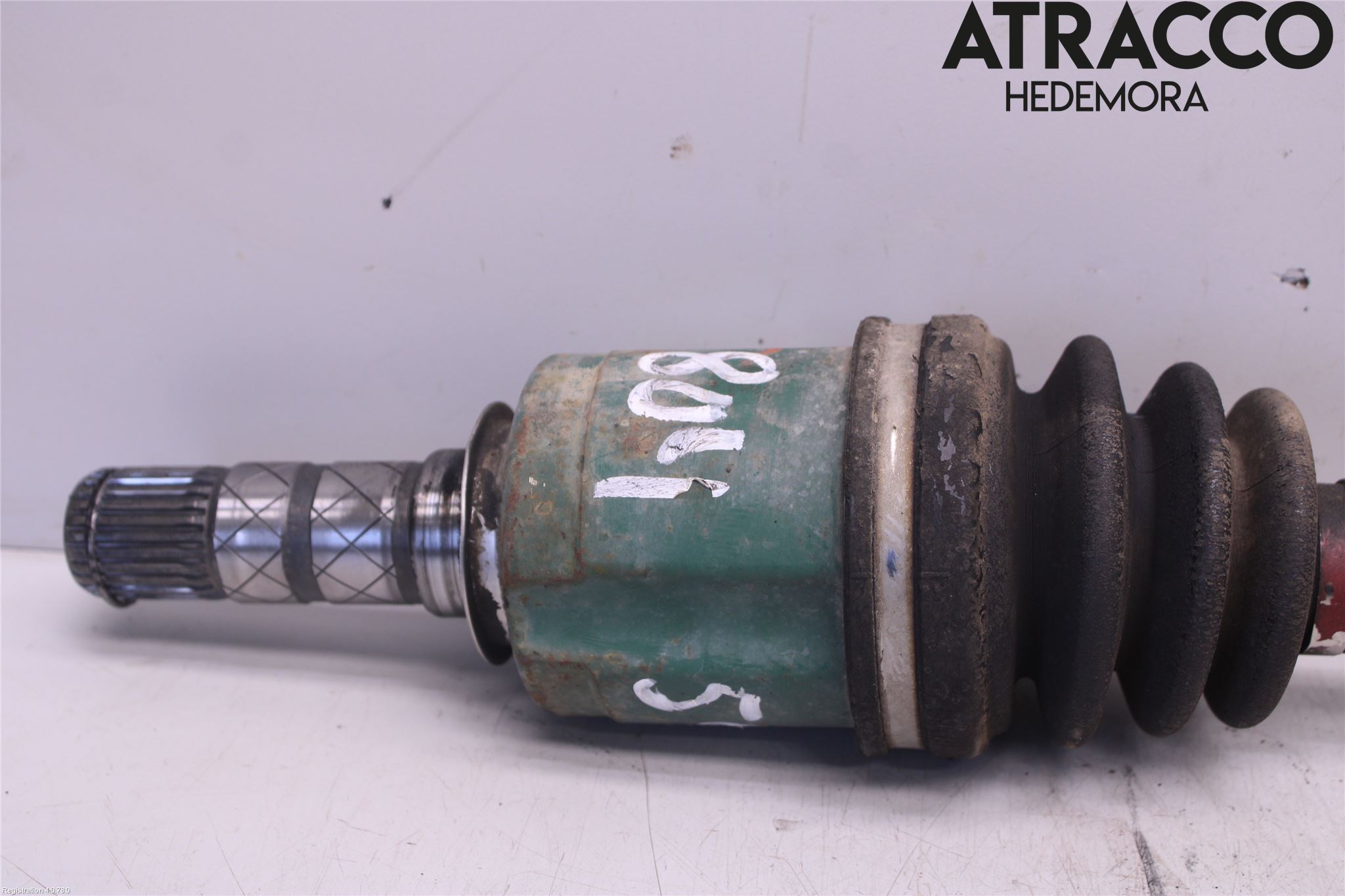 Subaru B9 TRIBECA  06-07 Drivaxel Fram Vänster
