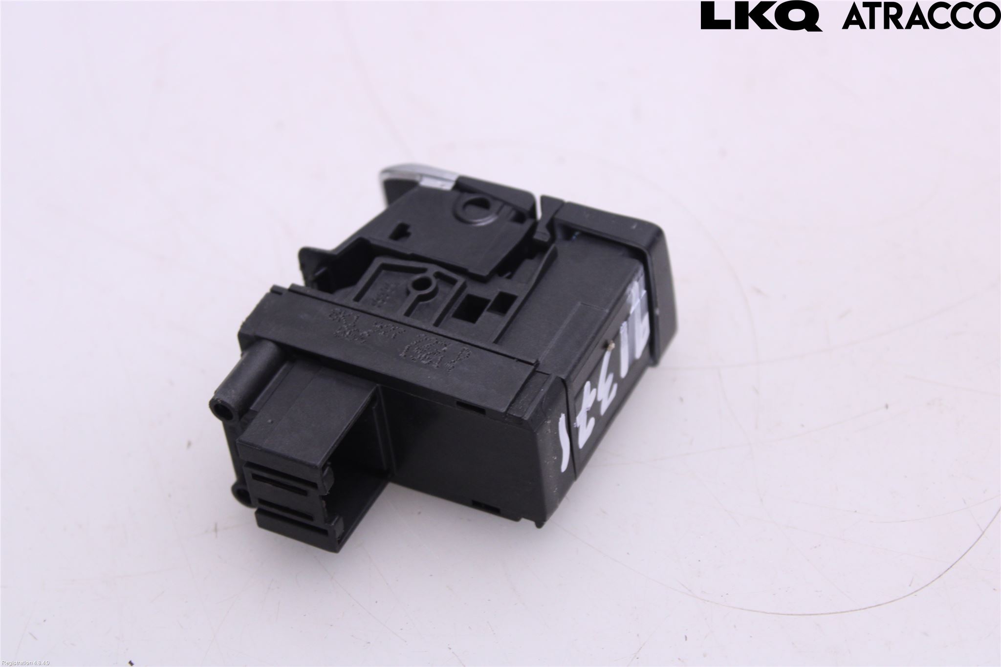 Audi Q5 09-16 Strömställare Parkeringsbroms