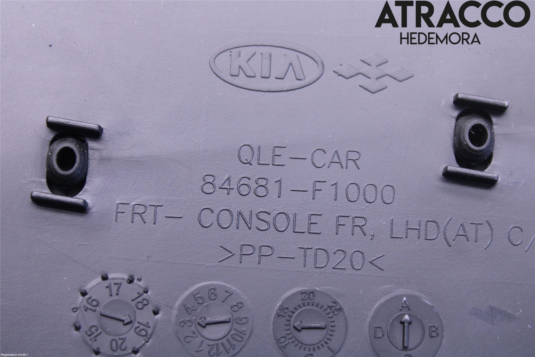 Kia SPORTAGE (QL) 16-21 Instrumentkonsoll Mitt