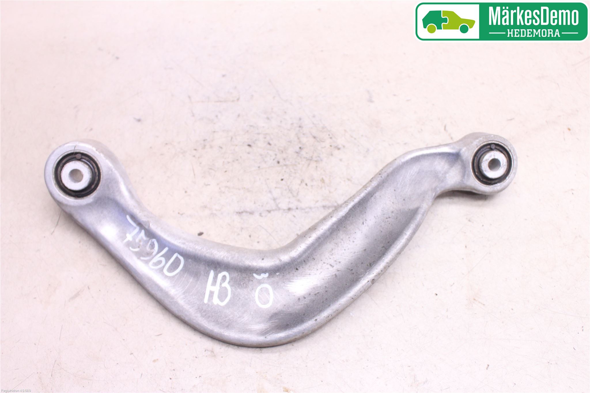 Audi A4 12-15 Bärarm Bak Övre Höger