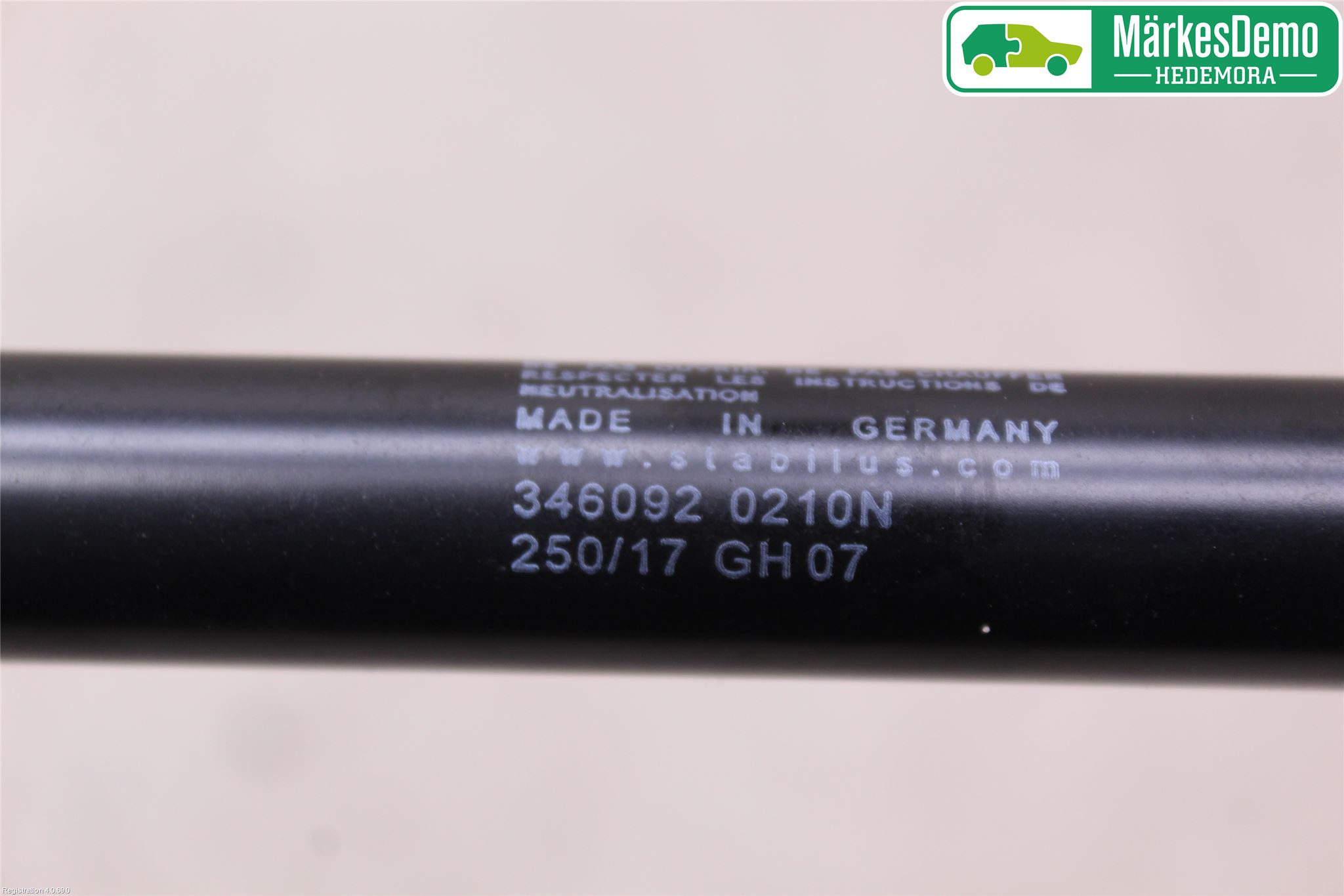 Mopedbil Microcar MICROCAR M. GO Gasfjäder Baklucka