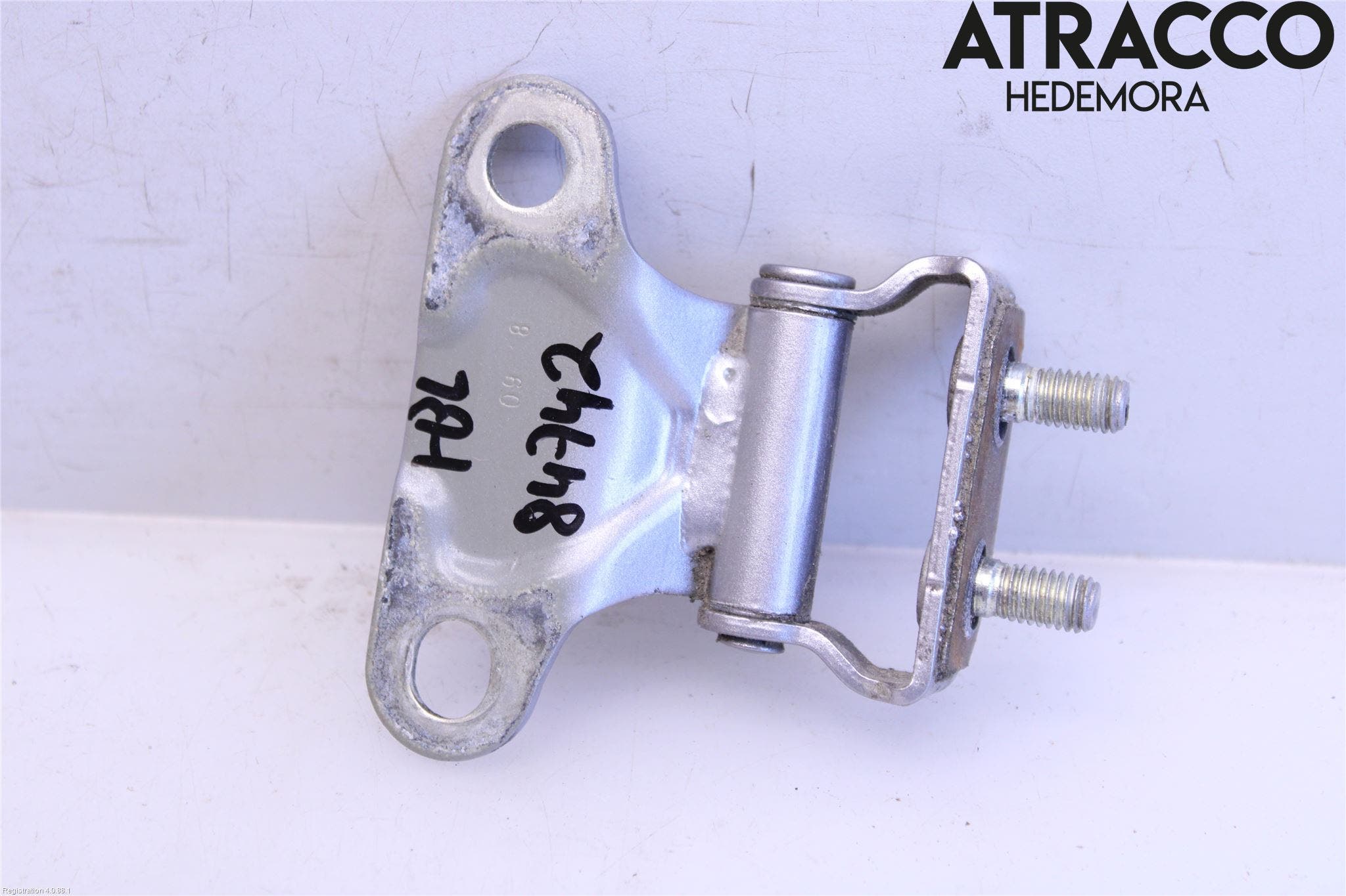 Toyota C-HR 16-23 Bakluckegångjärn Hö