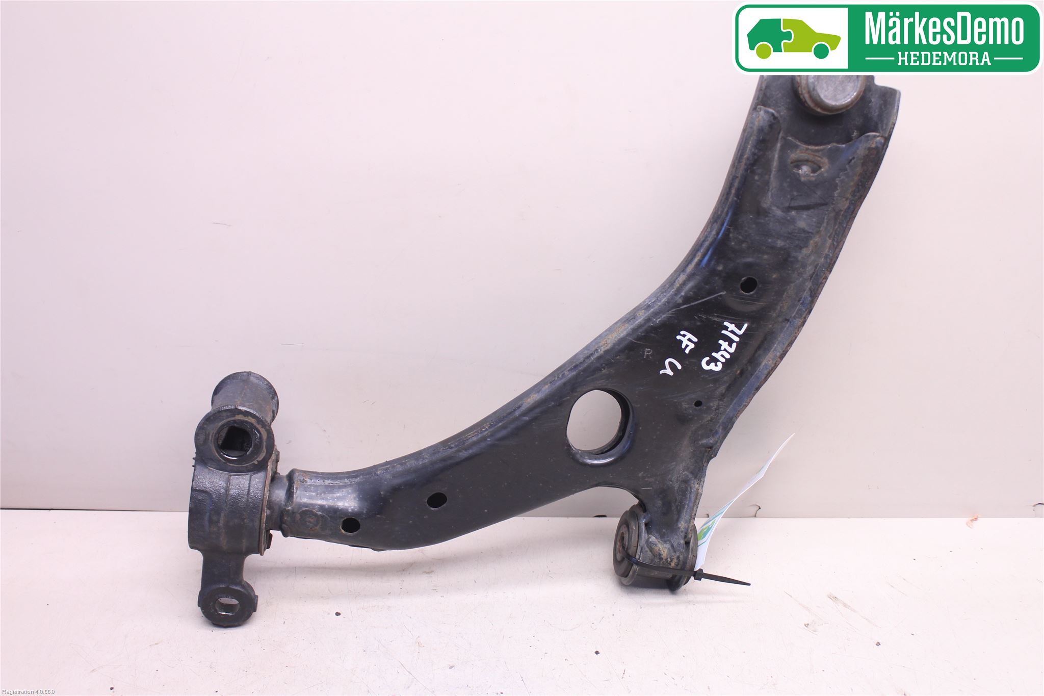 Mazda 3 III 14-19 Bärarm Fram Undre Hö