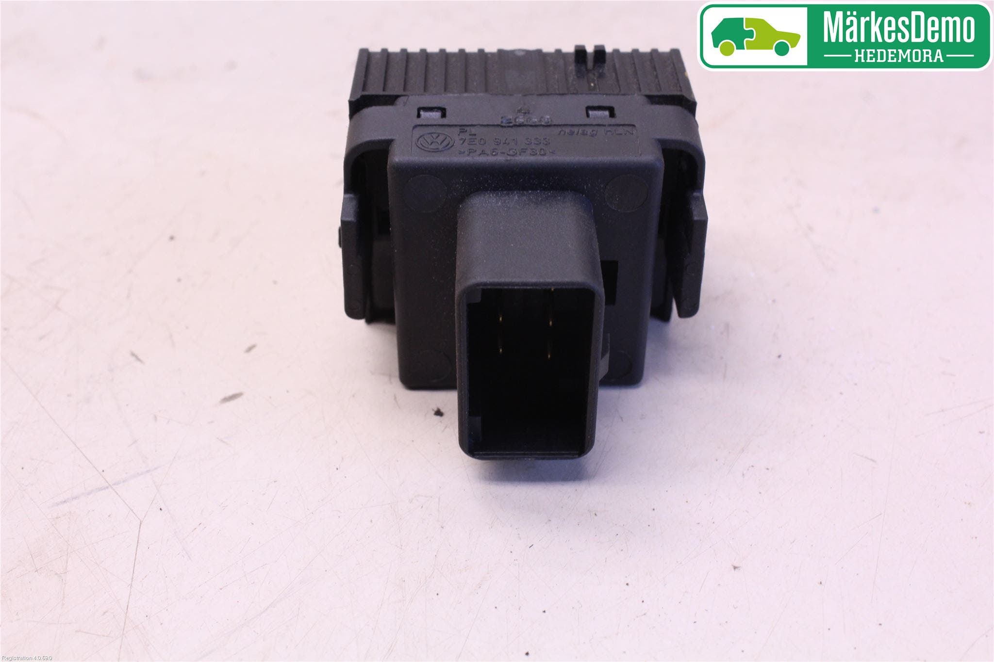 Volkswagen VW TRANSP/CARAVELLE (T5) 04-15 Strömställare Nivåreglering