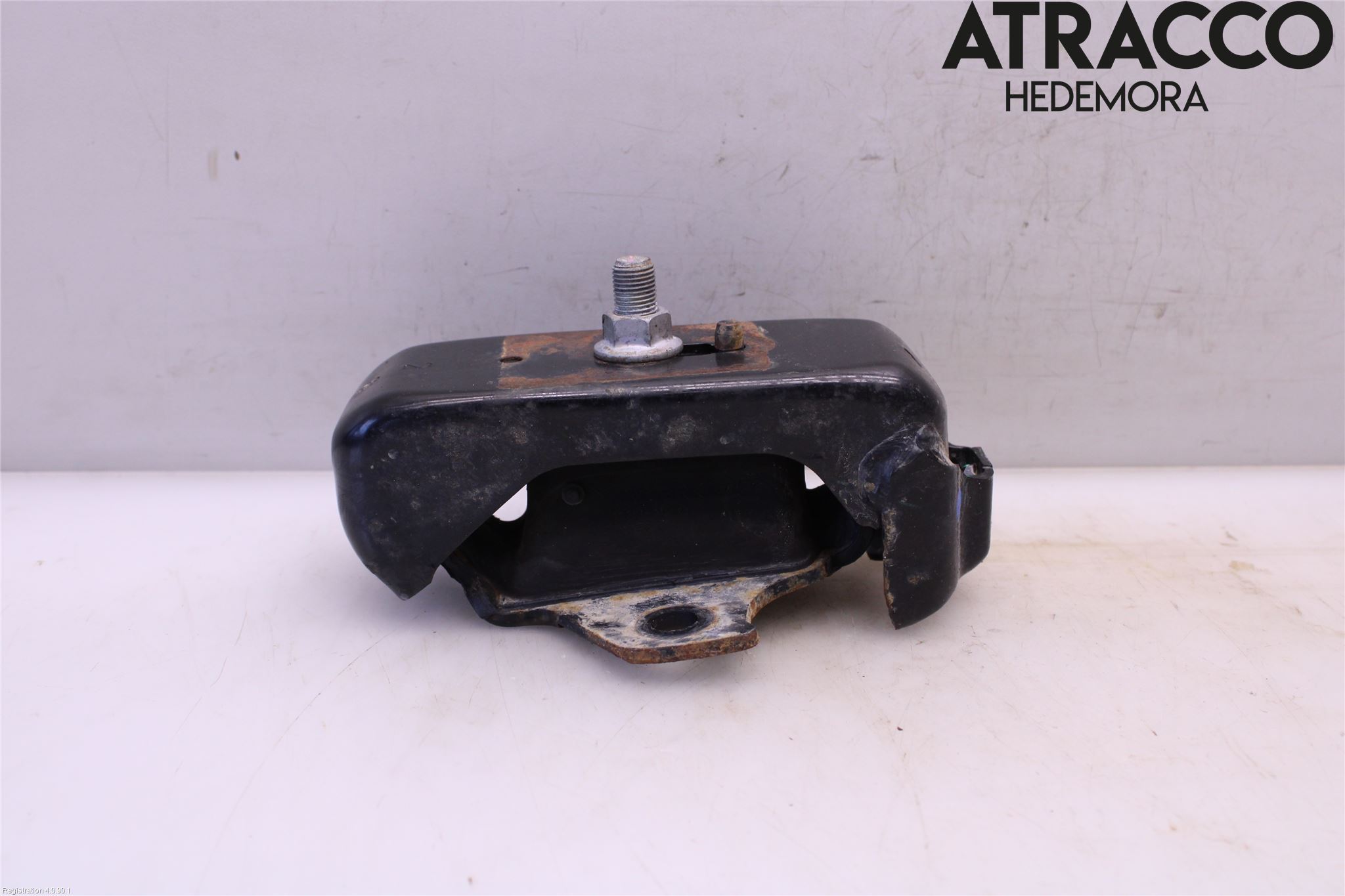 Toyota HILUX 16- Motorfäste