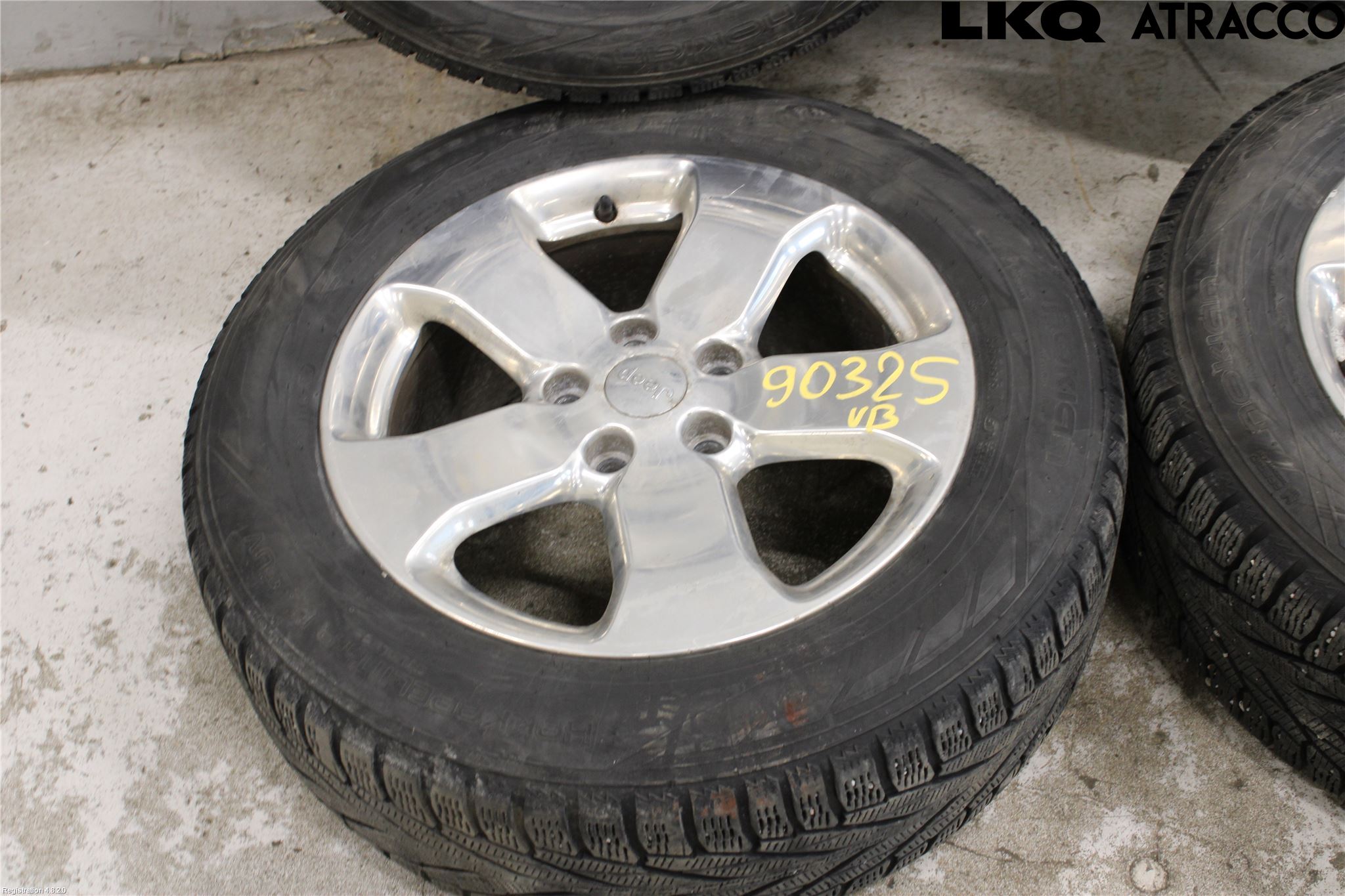 Jeep GRAND CHEROKEE 10-20 Vinterdäck Alumfälg 4St