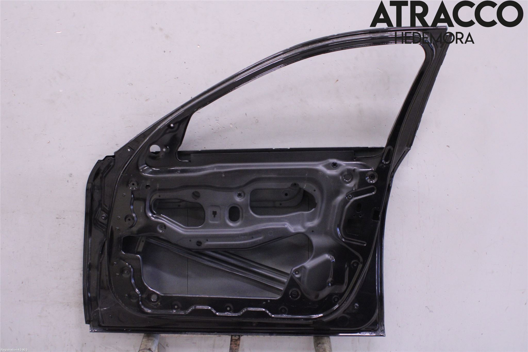 BMW 5 F10/F11/F18 09-17 Dörr Fram Höger