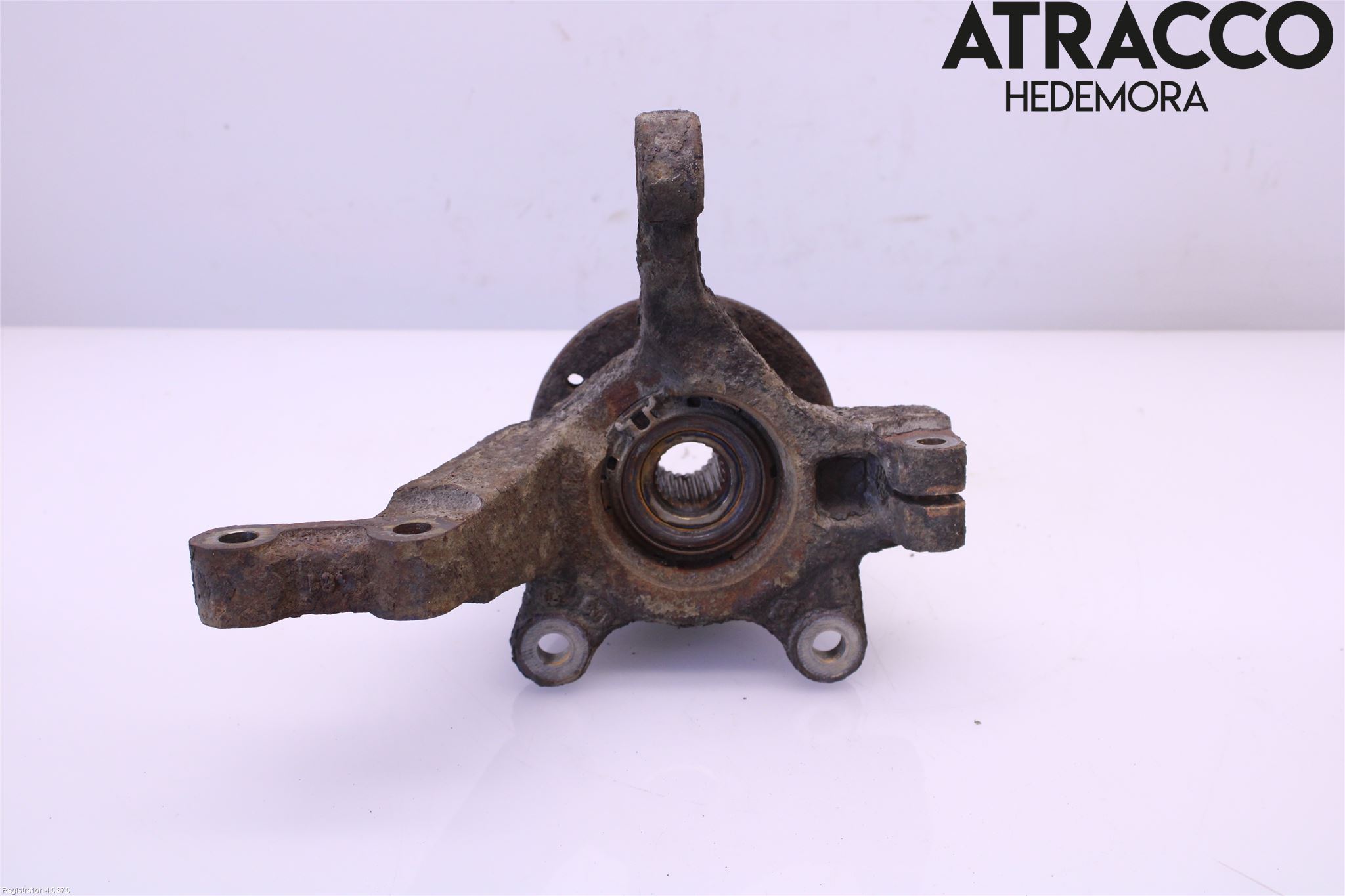 Nissan NOTE E11 06-14 Styrspindel Lagerhus Hö