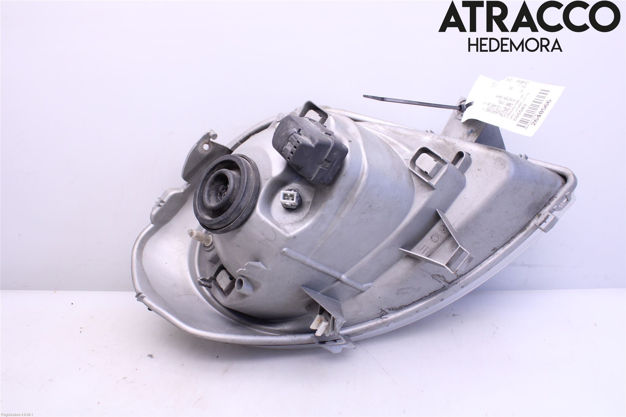 Opel VIVARO 01-14 Strålkastare Vänster