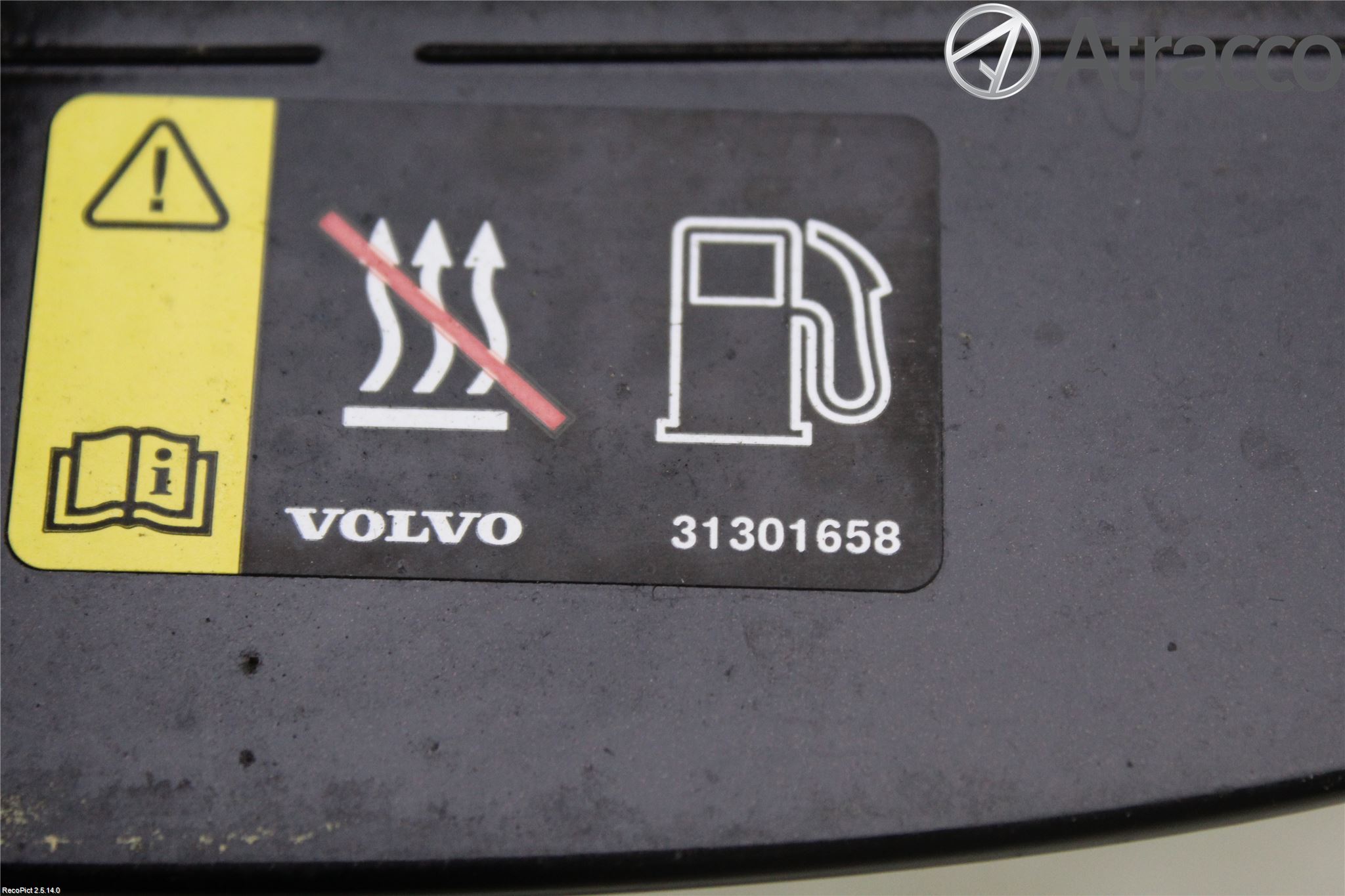 Volvo V60 11-13 Tanklucka