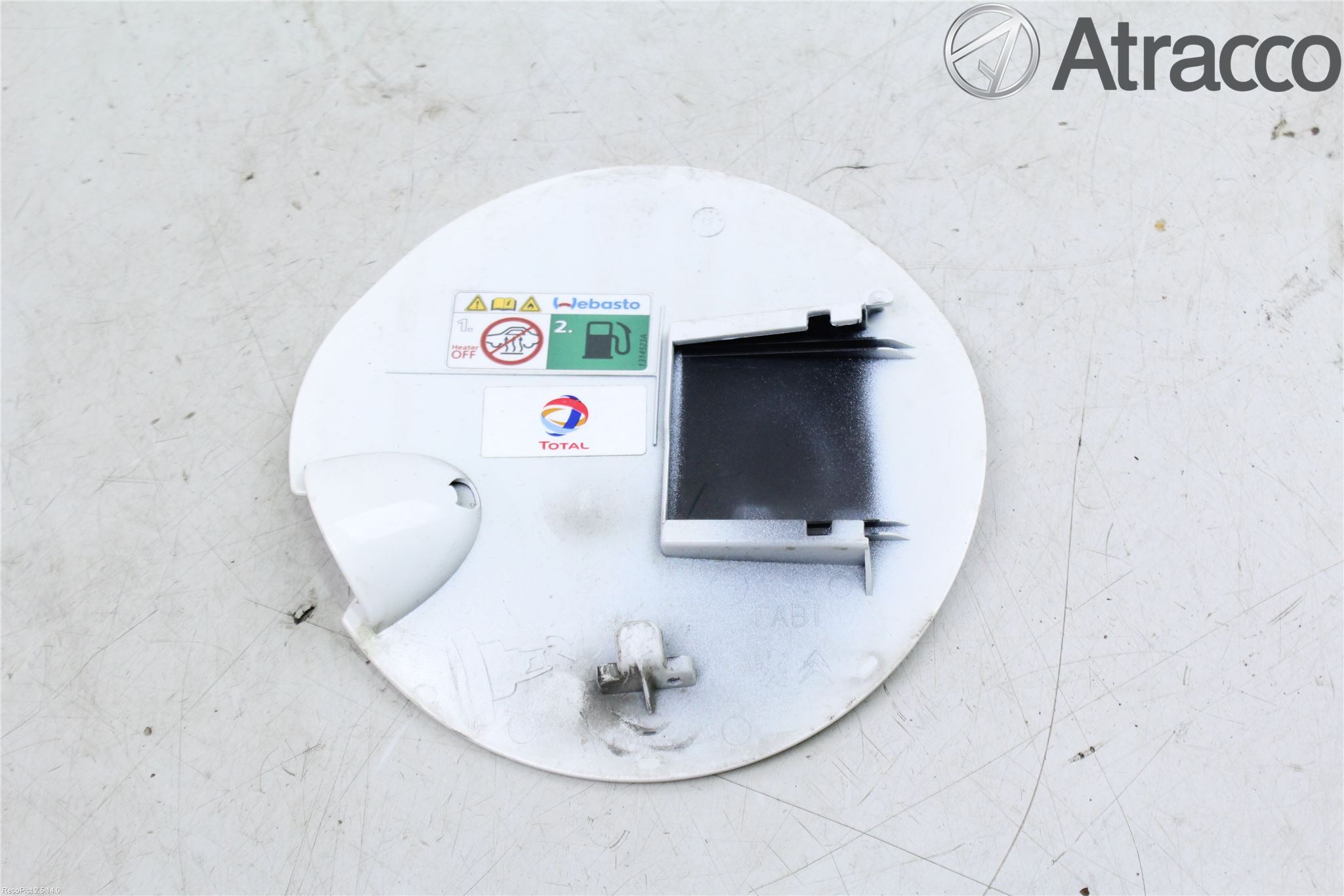 Peugeot 208 12-15 Tanklucka