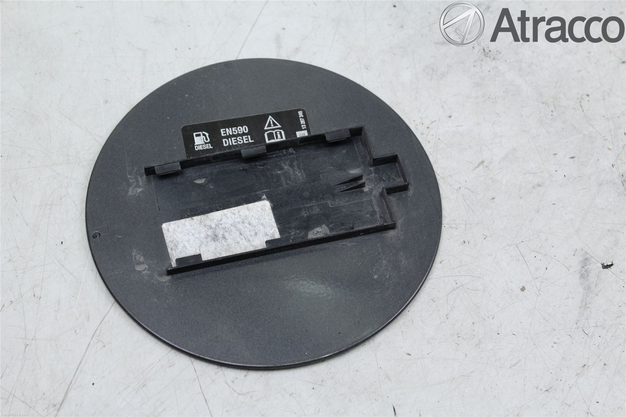 Opel INSIGNIA 09-16 Tanklucka