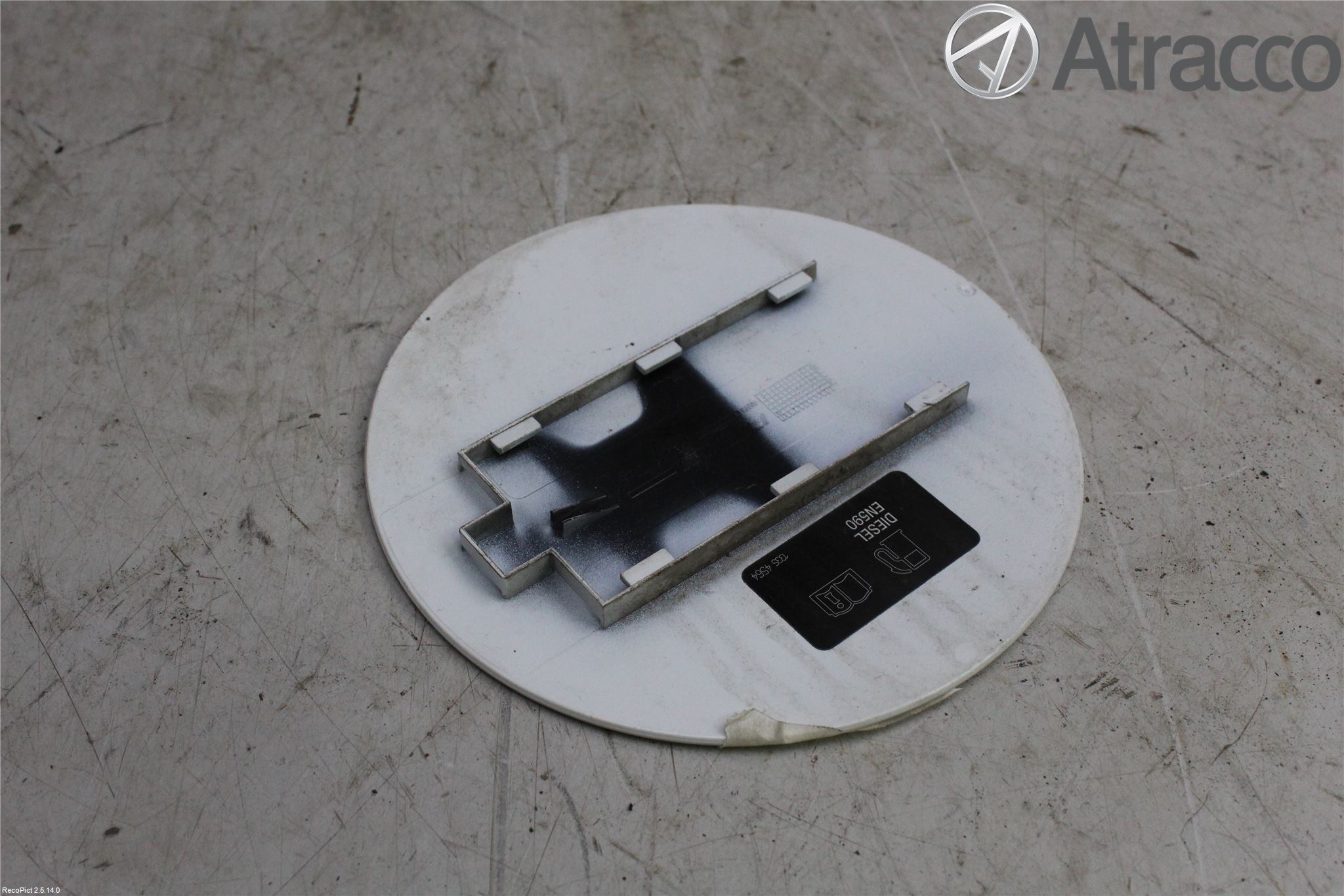 Opel INSIGNIA 09-16 Tanklucka