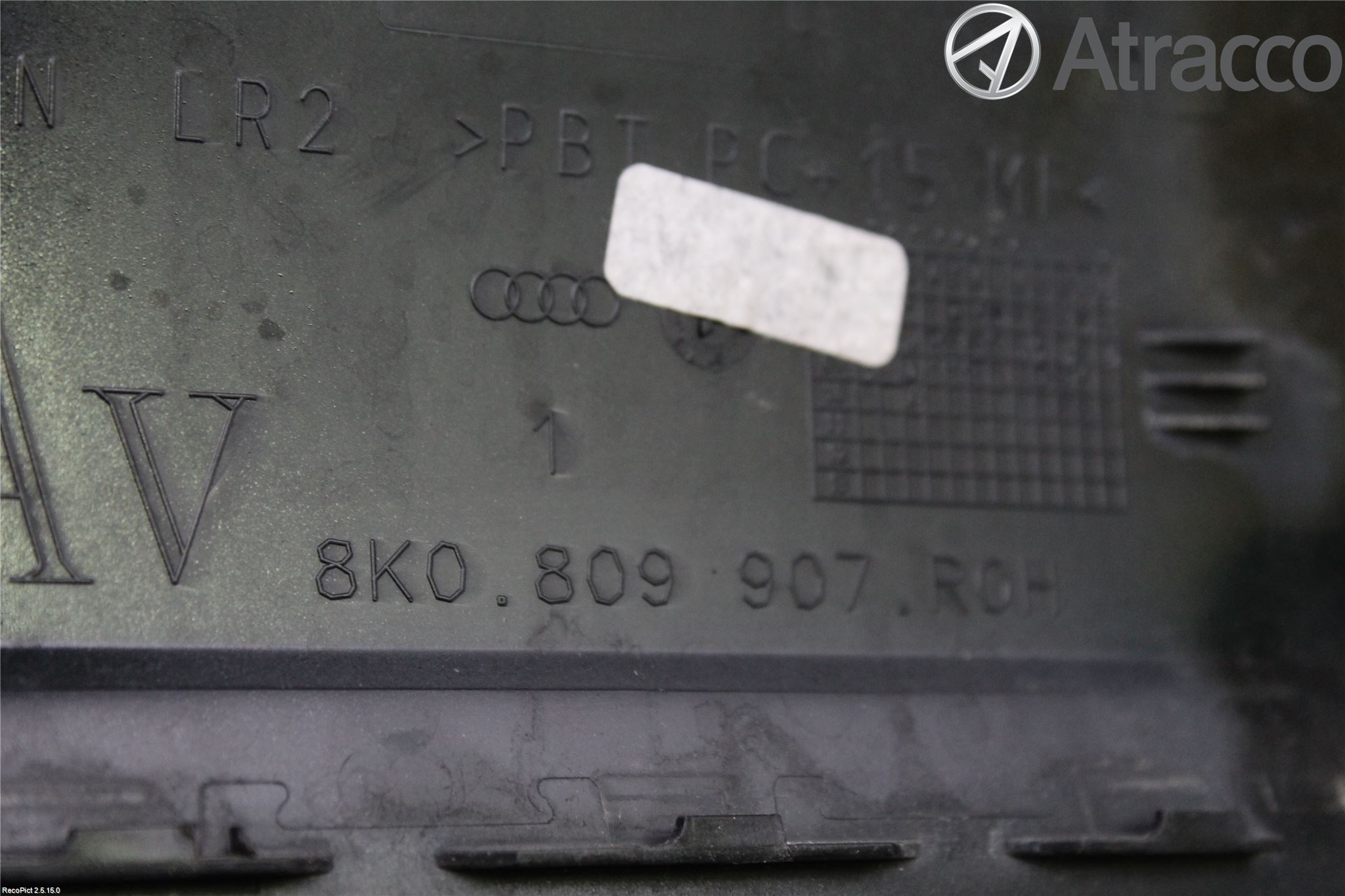 Audi A4/S4 08-11 Tanklucka