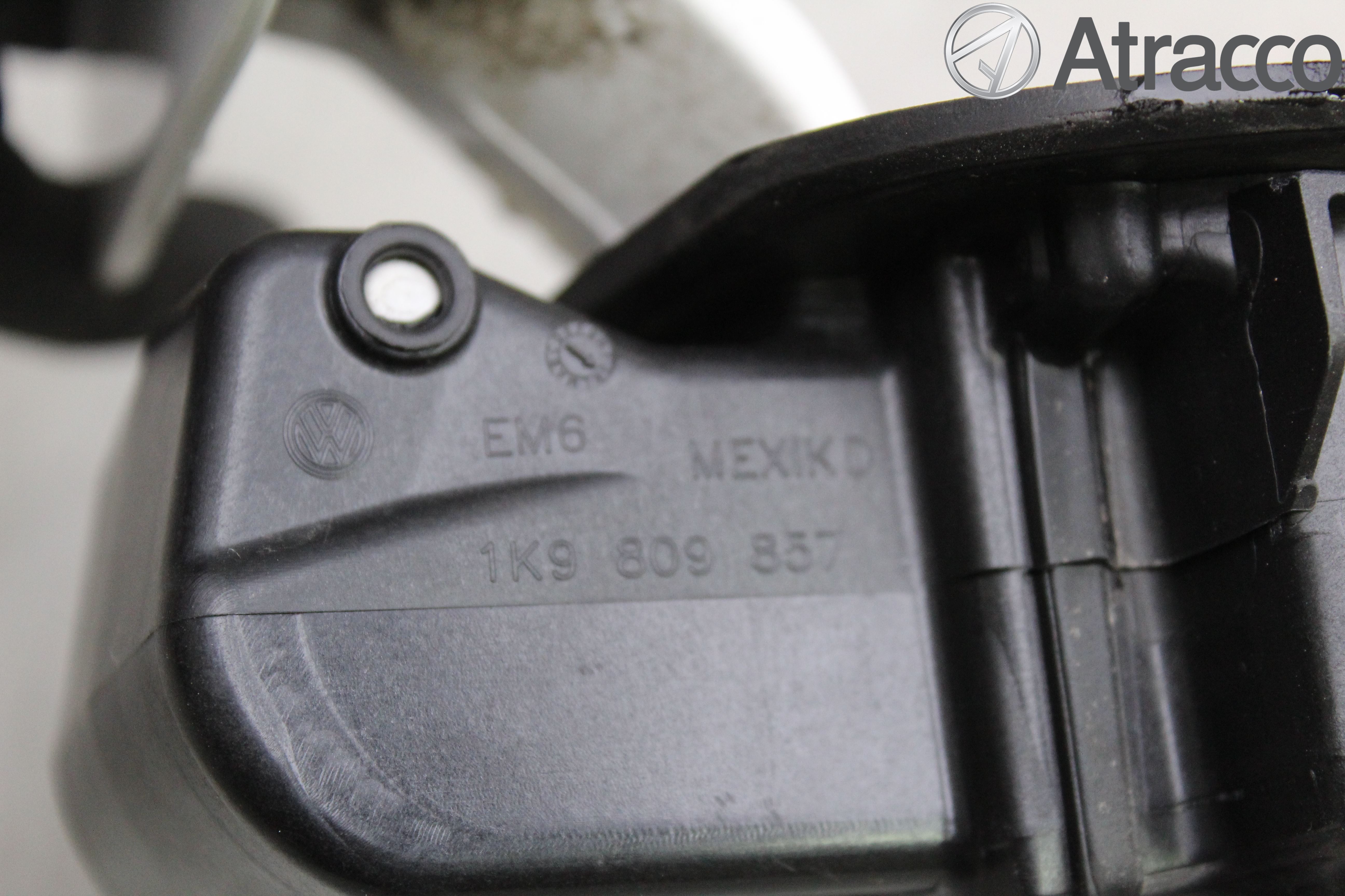 Volkswagen VW GOLF VI 09-13 Tanklucka