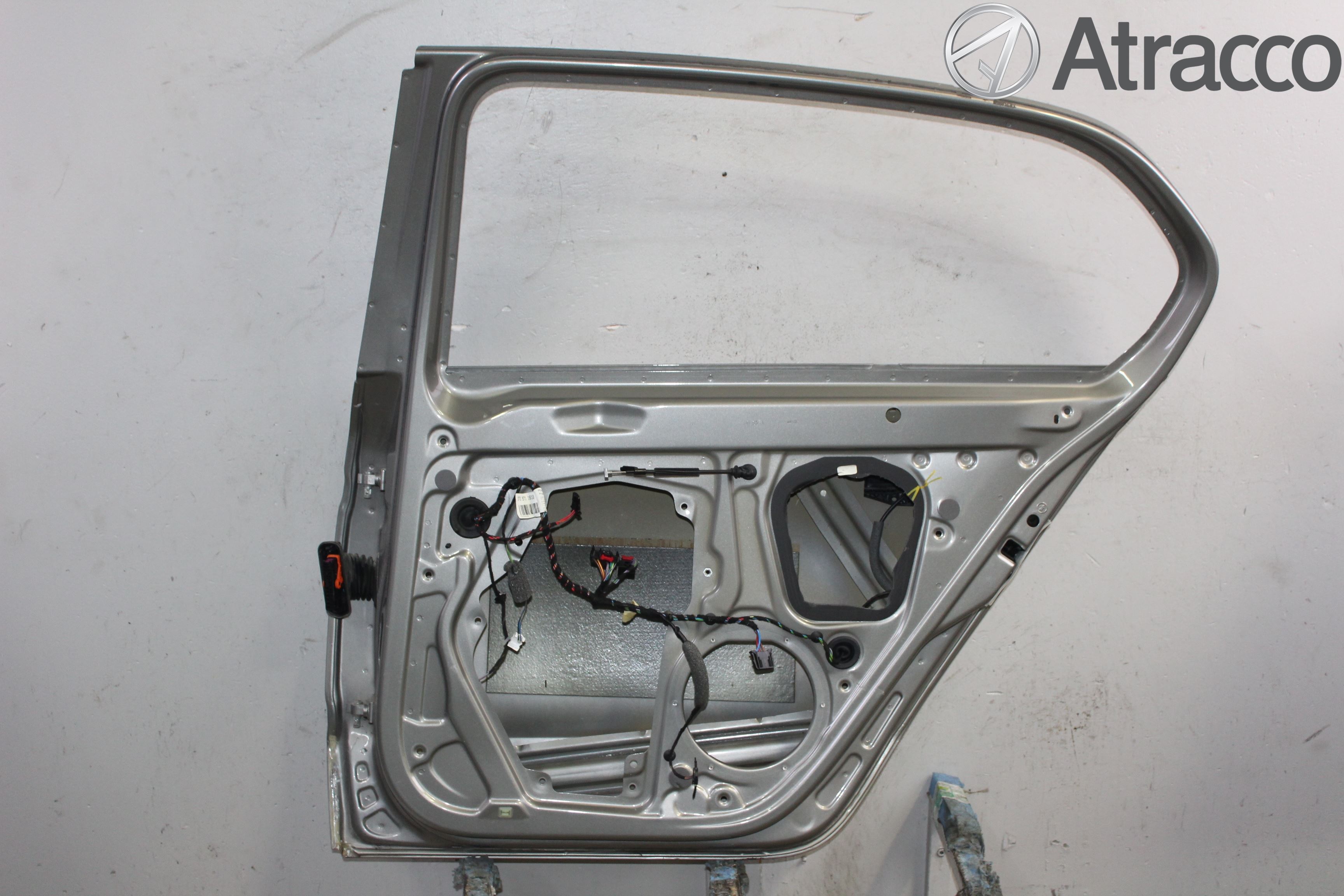 Skoda SUPERB 09-15 Dörr Bak Höger