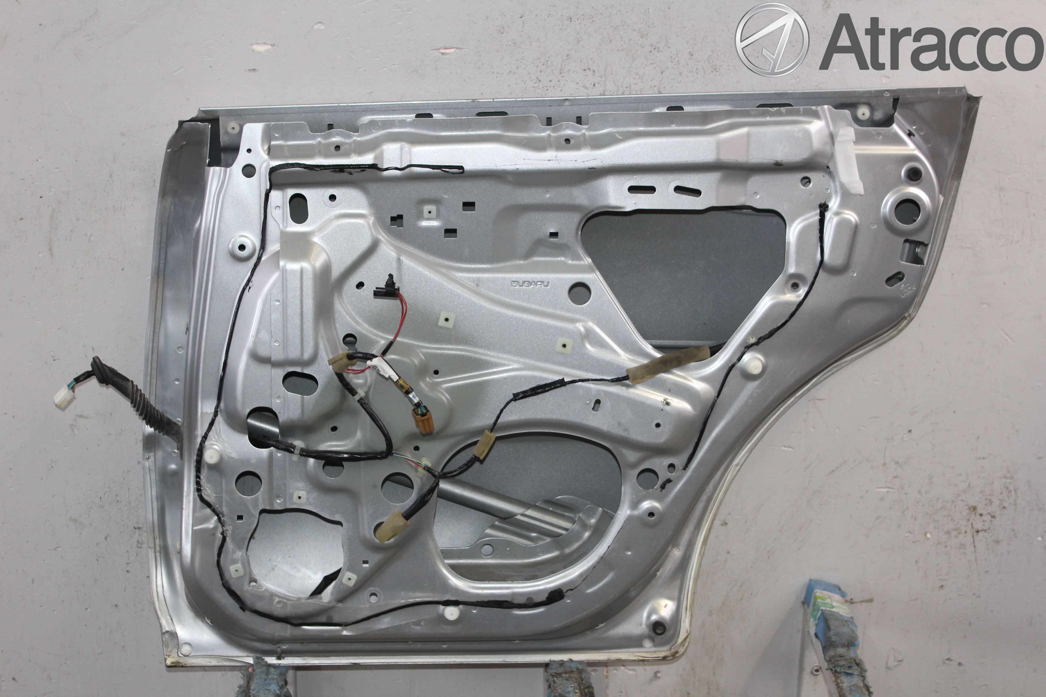 Subaru IMPREZA II  06-07 Dörr Bak Höger