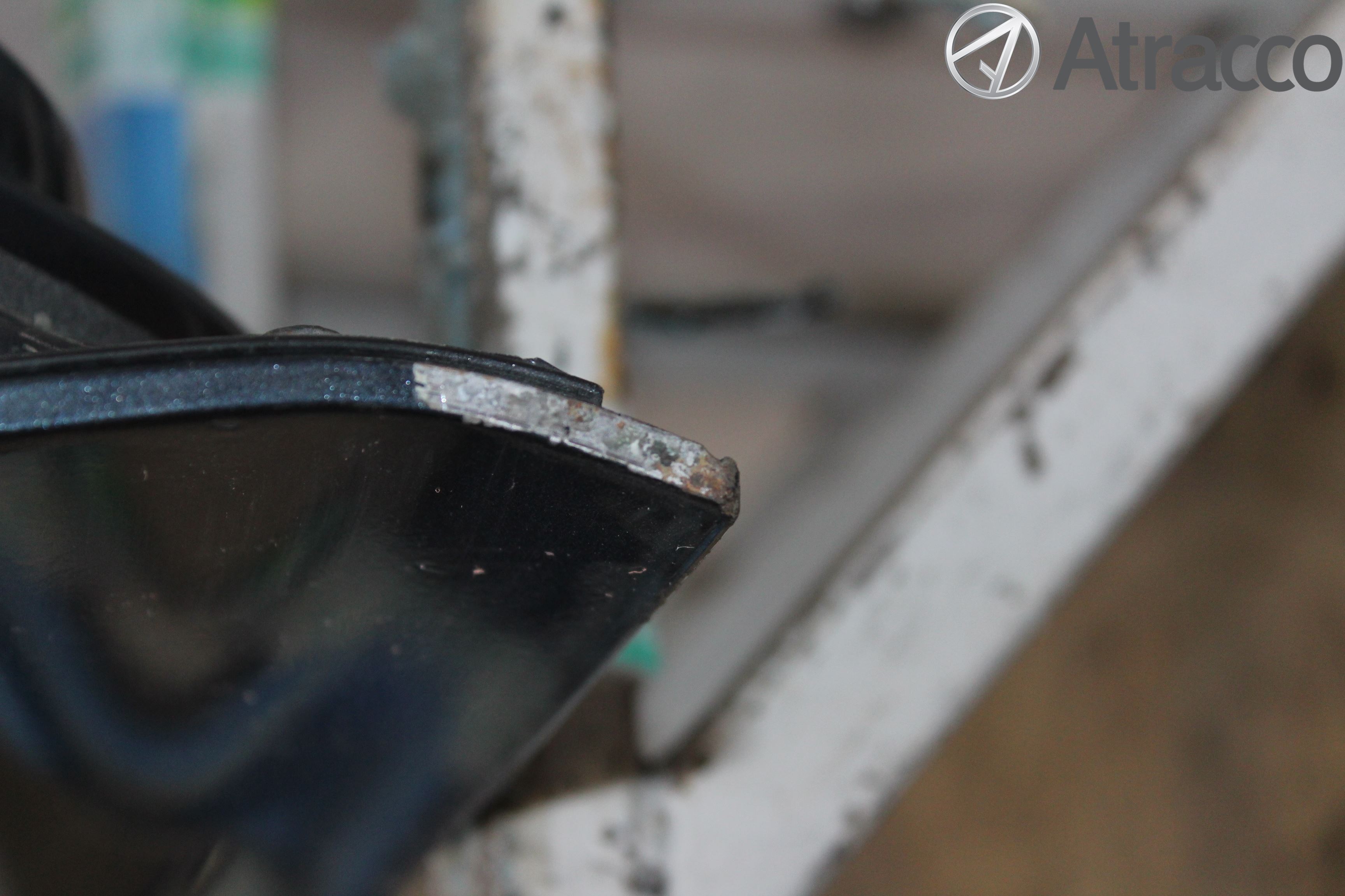 Volkswagen VW GOLF V 04-09 Dörr Bak Höger