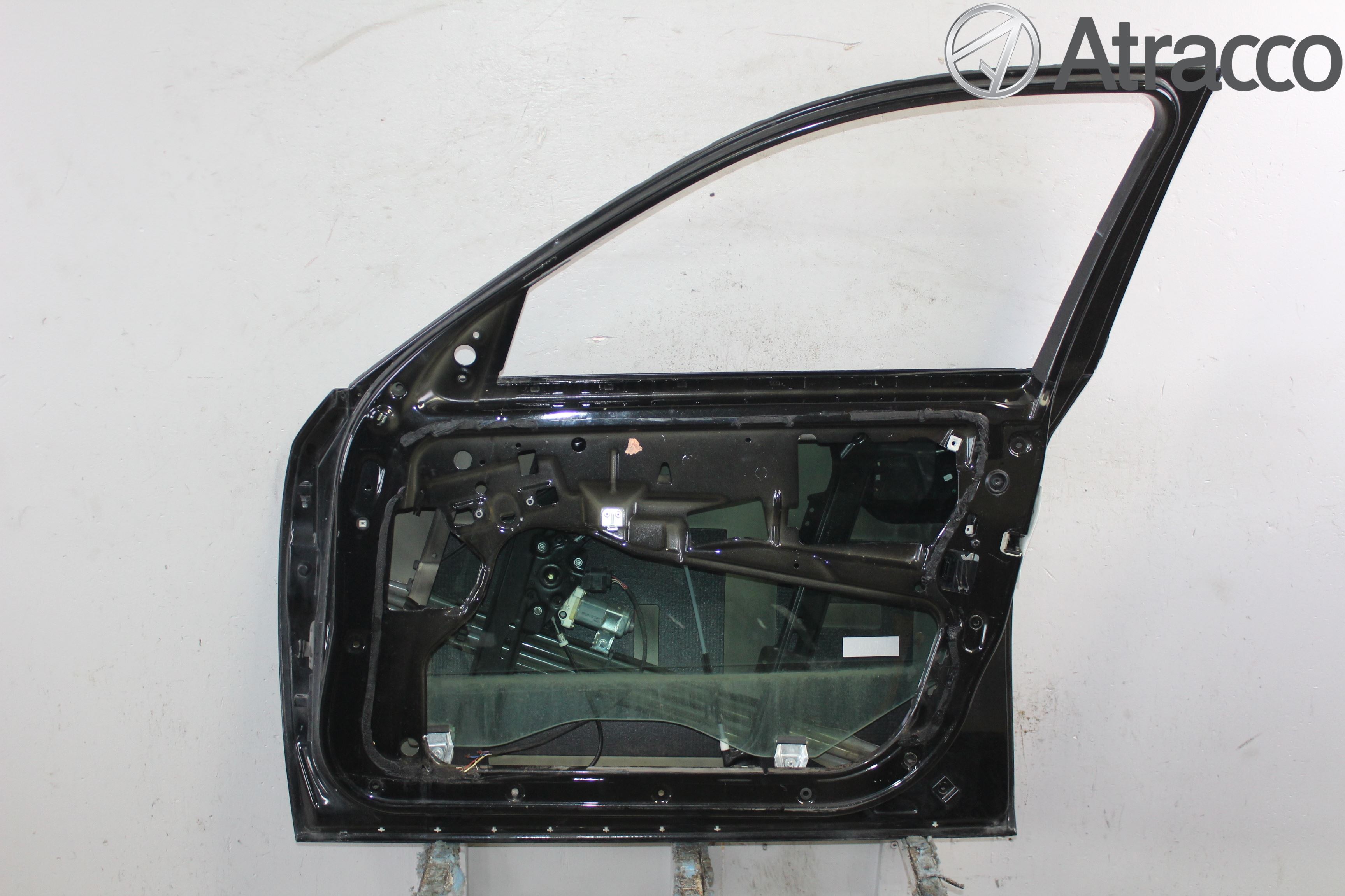 BMW 5 E60/61 Sed/Tou 02-10 Dörr Fram Höger