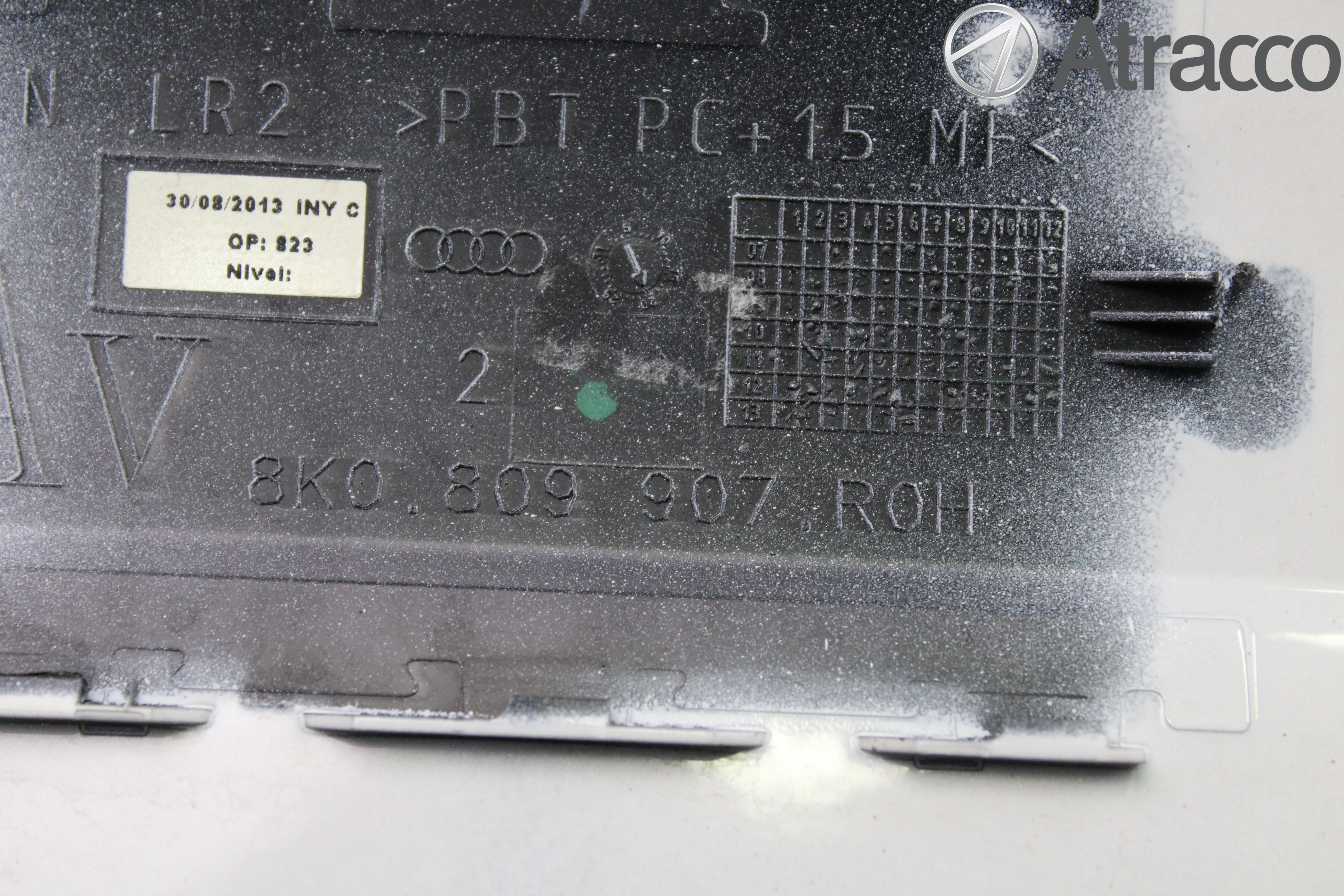 Audi A4 12-15 Tanklucka