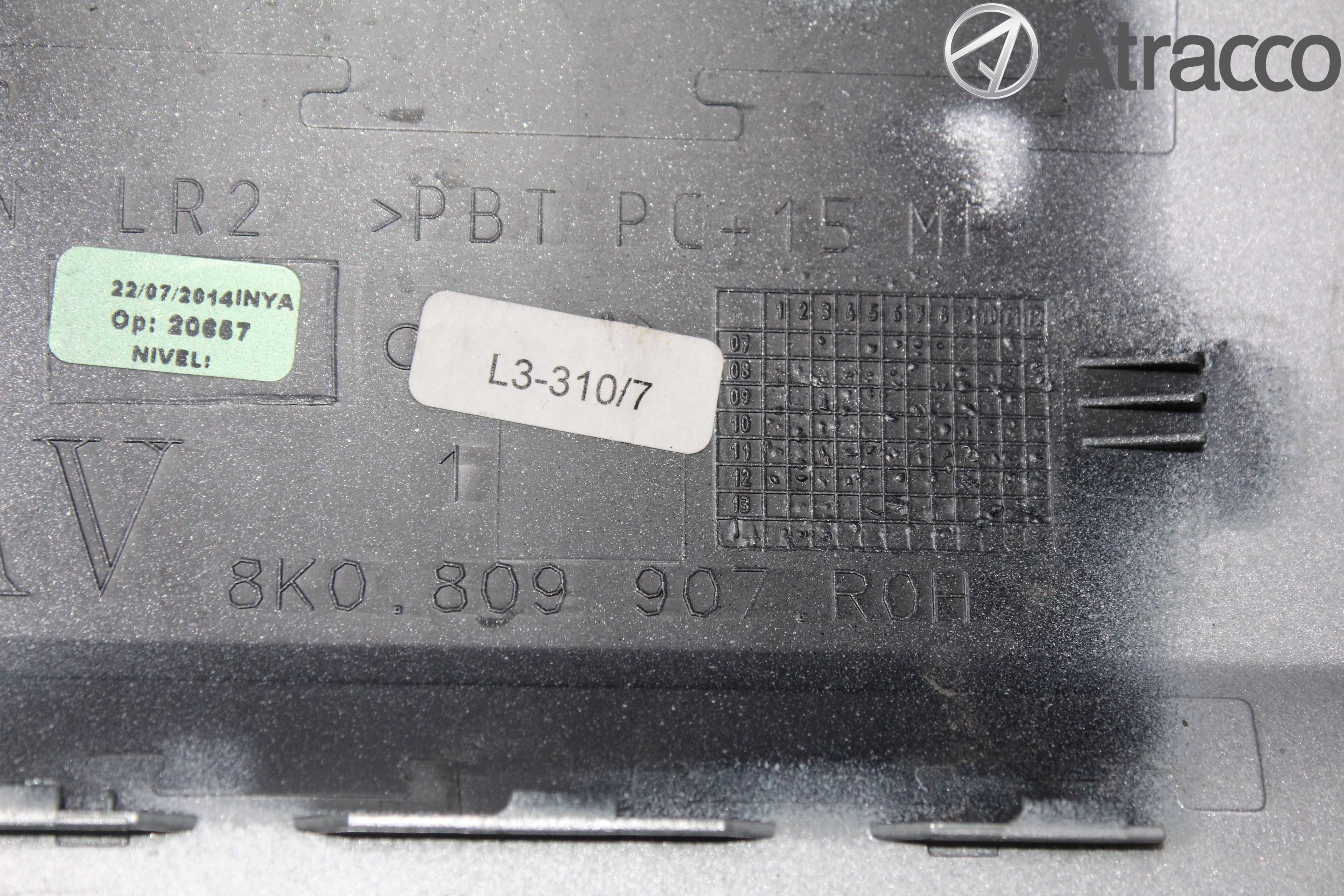 Audi A4 12-15 Tanklucka